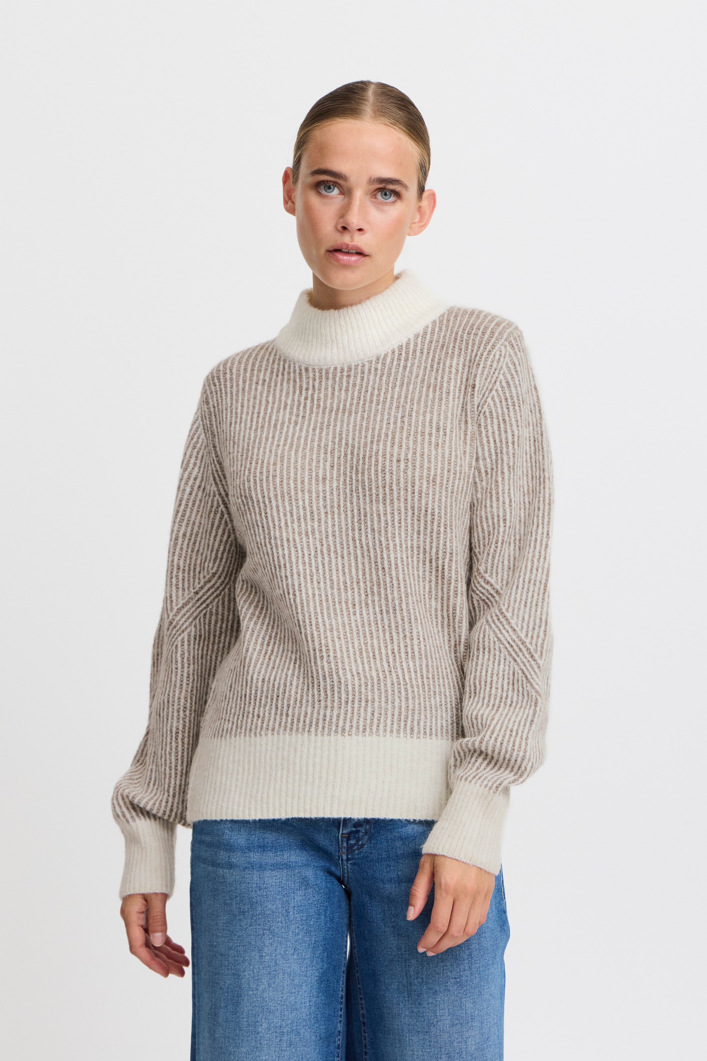 IHKAMARA Pullover LOOKBOOK FRONT 20119231-171212