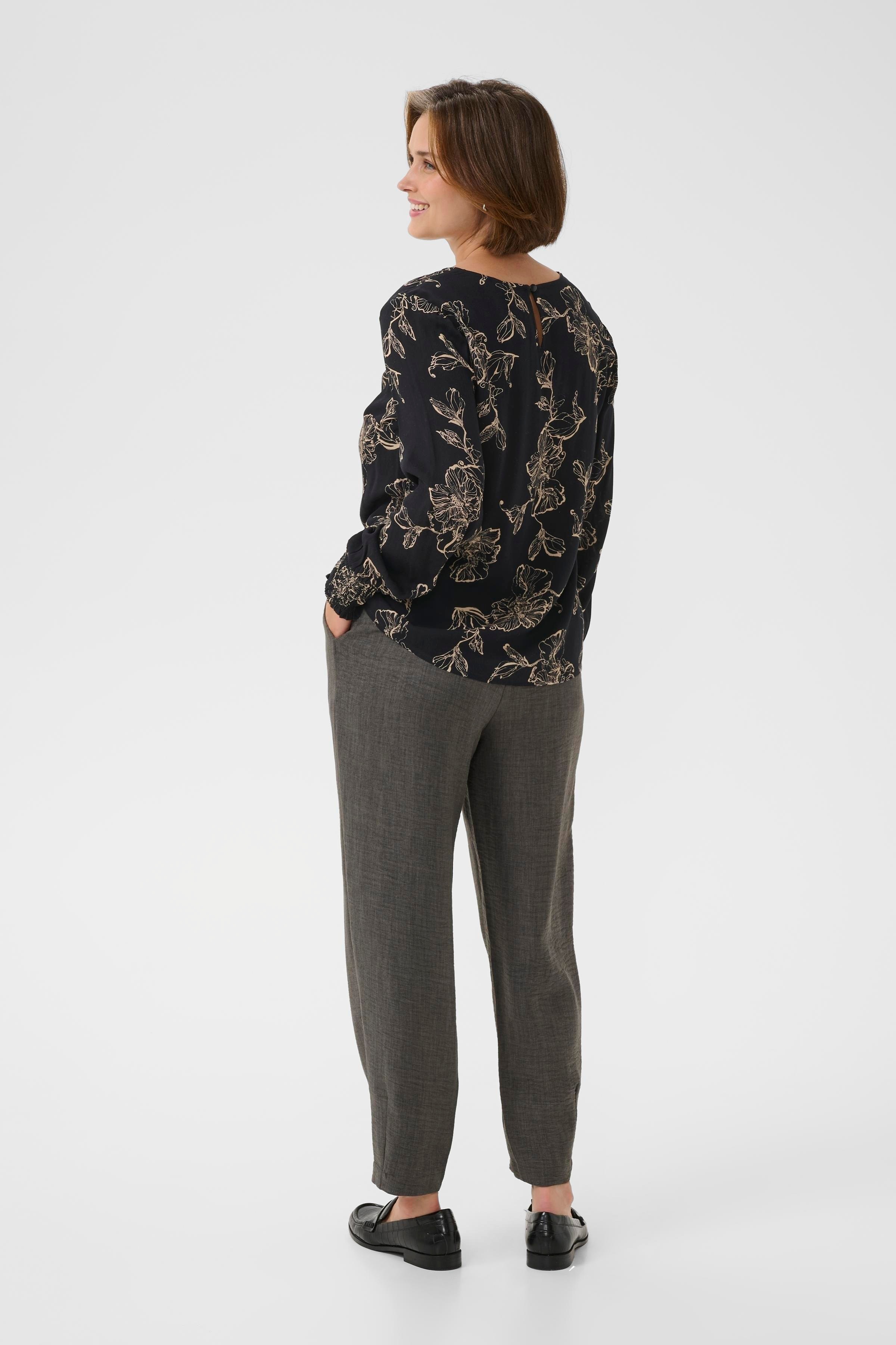 BPemilia Blouse LOOKBOOK BACK 40200054-108677