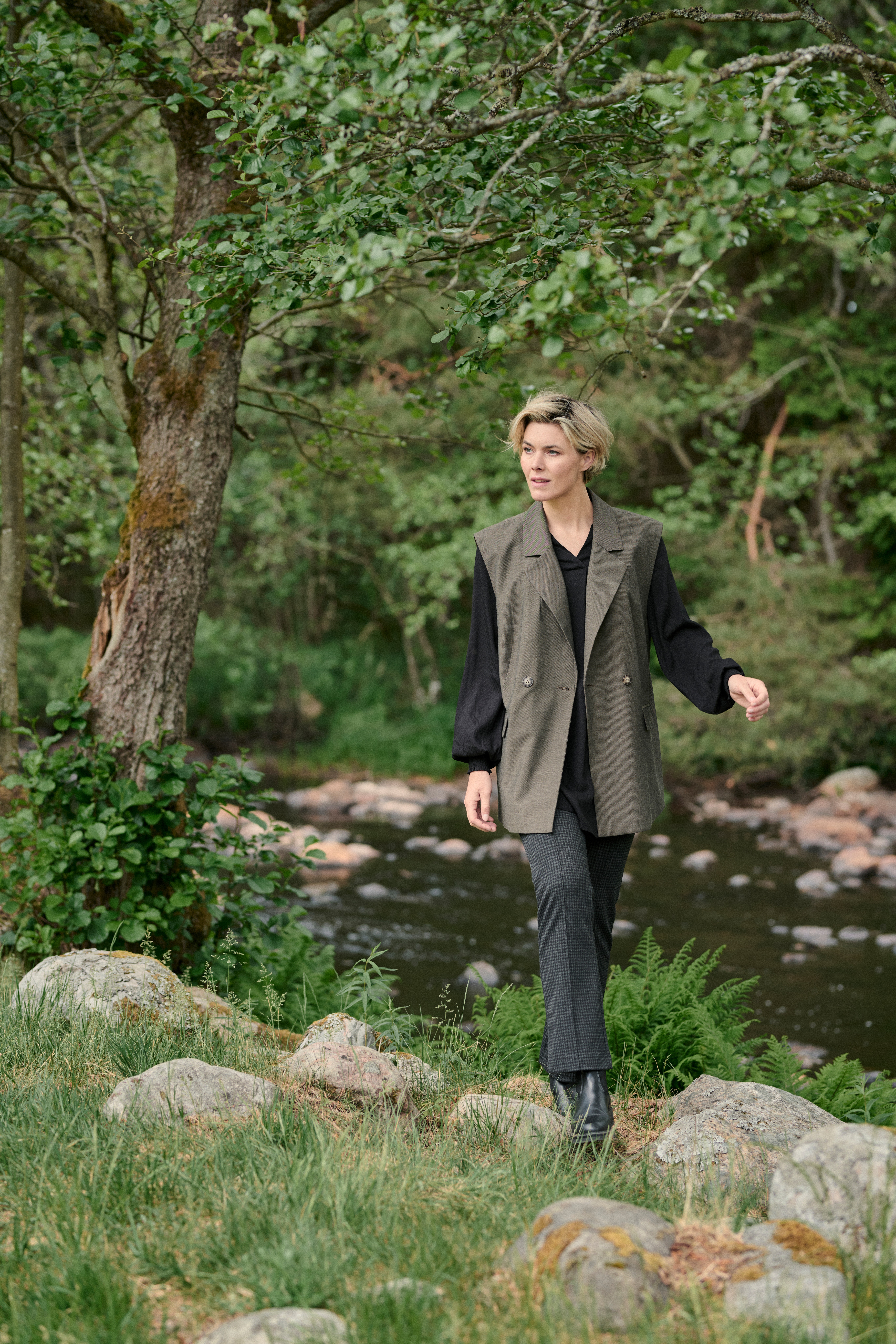 KAgigi Väst LOCATION NONE 10509077-1908101