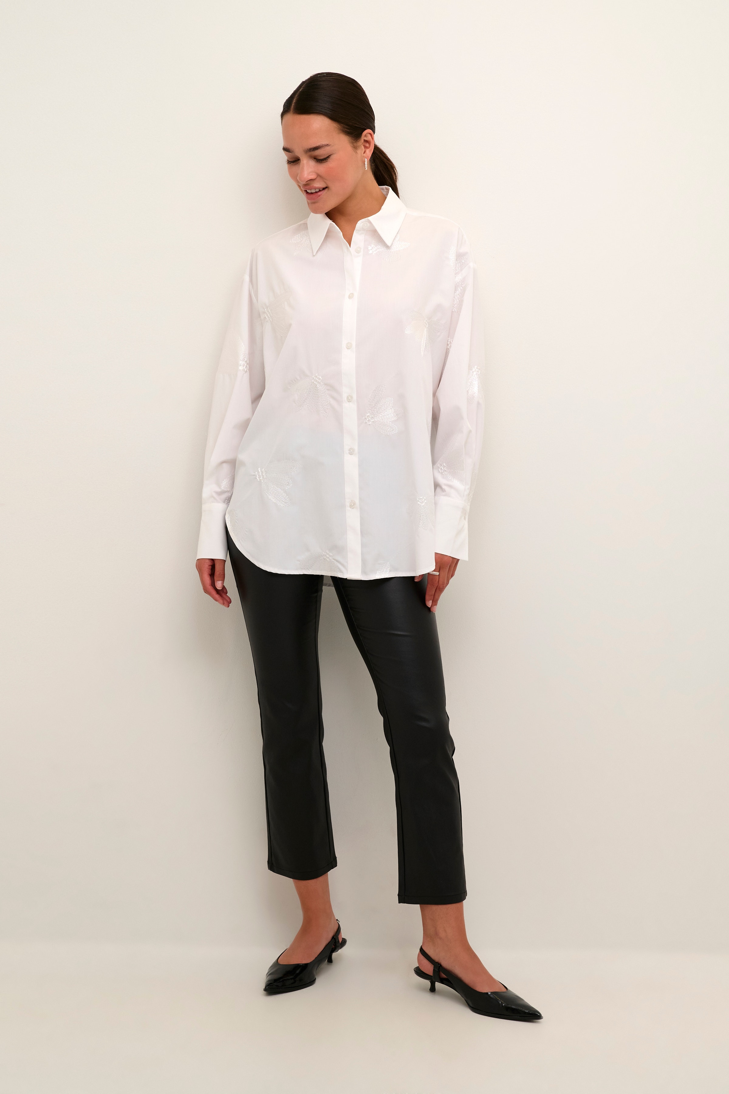 KAelsa shirt LOOKBOOK FRONT 10509291-110601