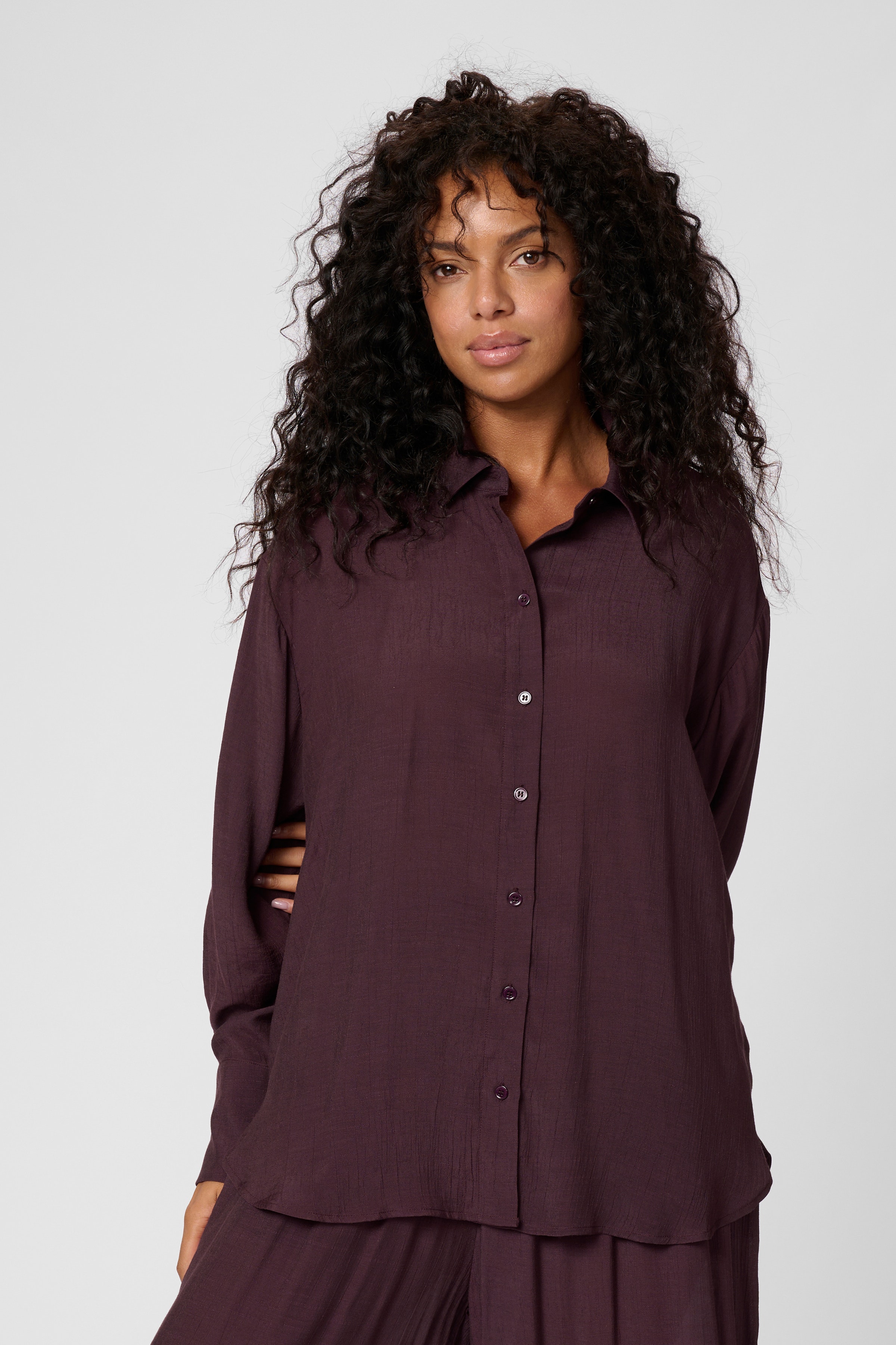 KAanja Overhemd LOOKBOOK FRONT 10510071-191619