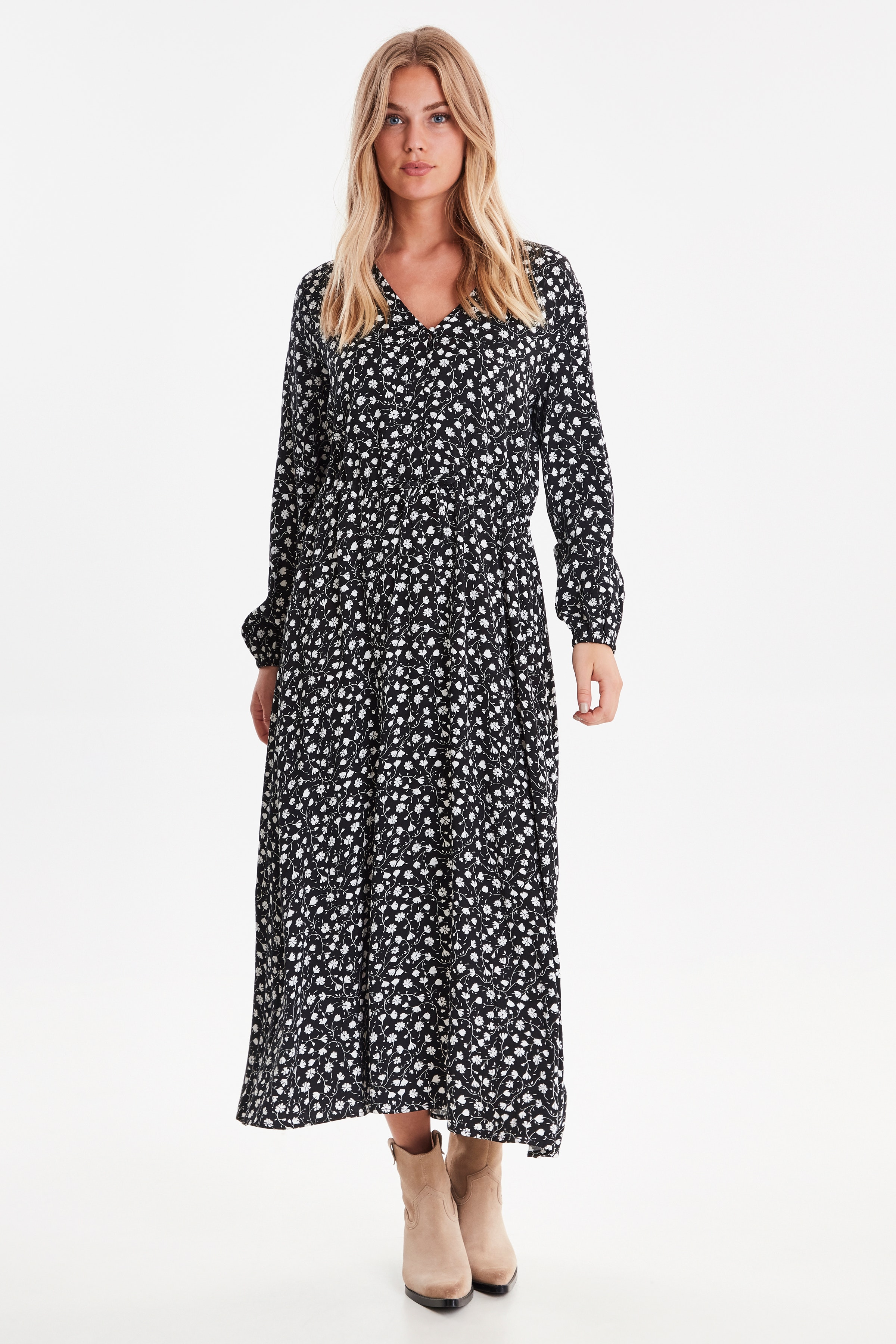 BYGagine dress LOOKBOOK FRONT 20807481-80034
