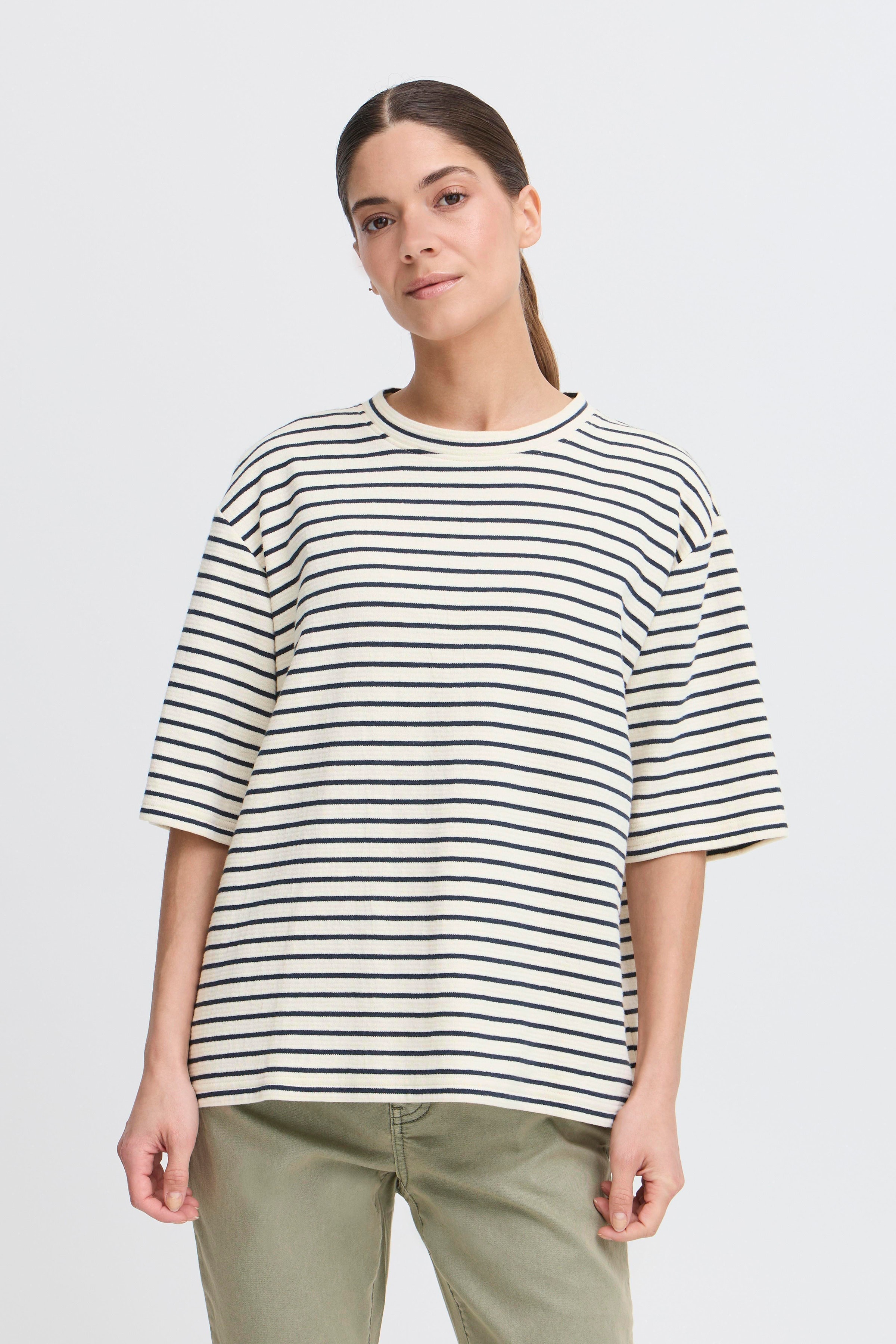 PZLILIANA T-shirt LOOKBOOK FRONT 50208763-204754