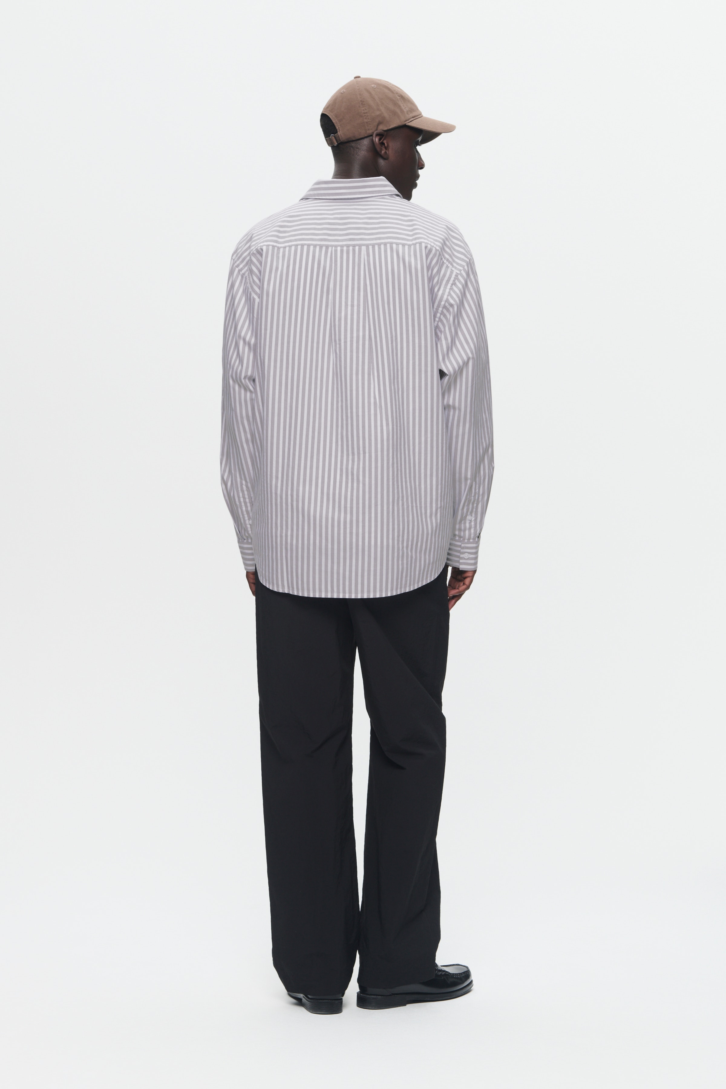 WWDay Shirt LOOKBOOK BACK 30250100-W1026