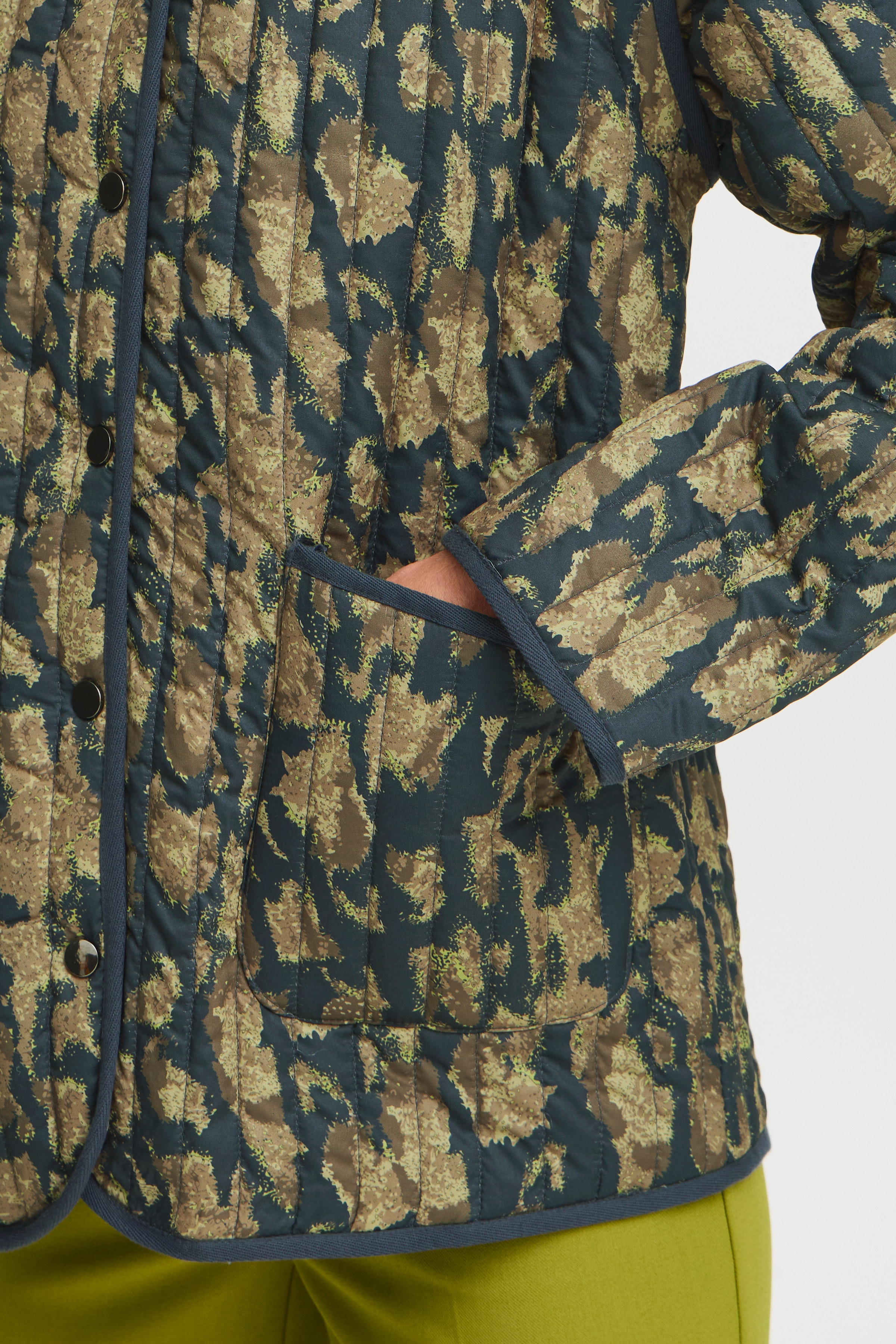 BYDAIMA Yttertøy LOOKBOOK DETAIL 20815491-203690