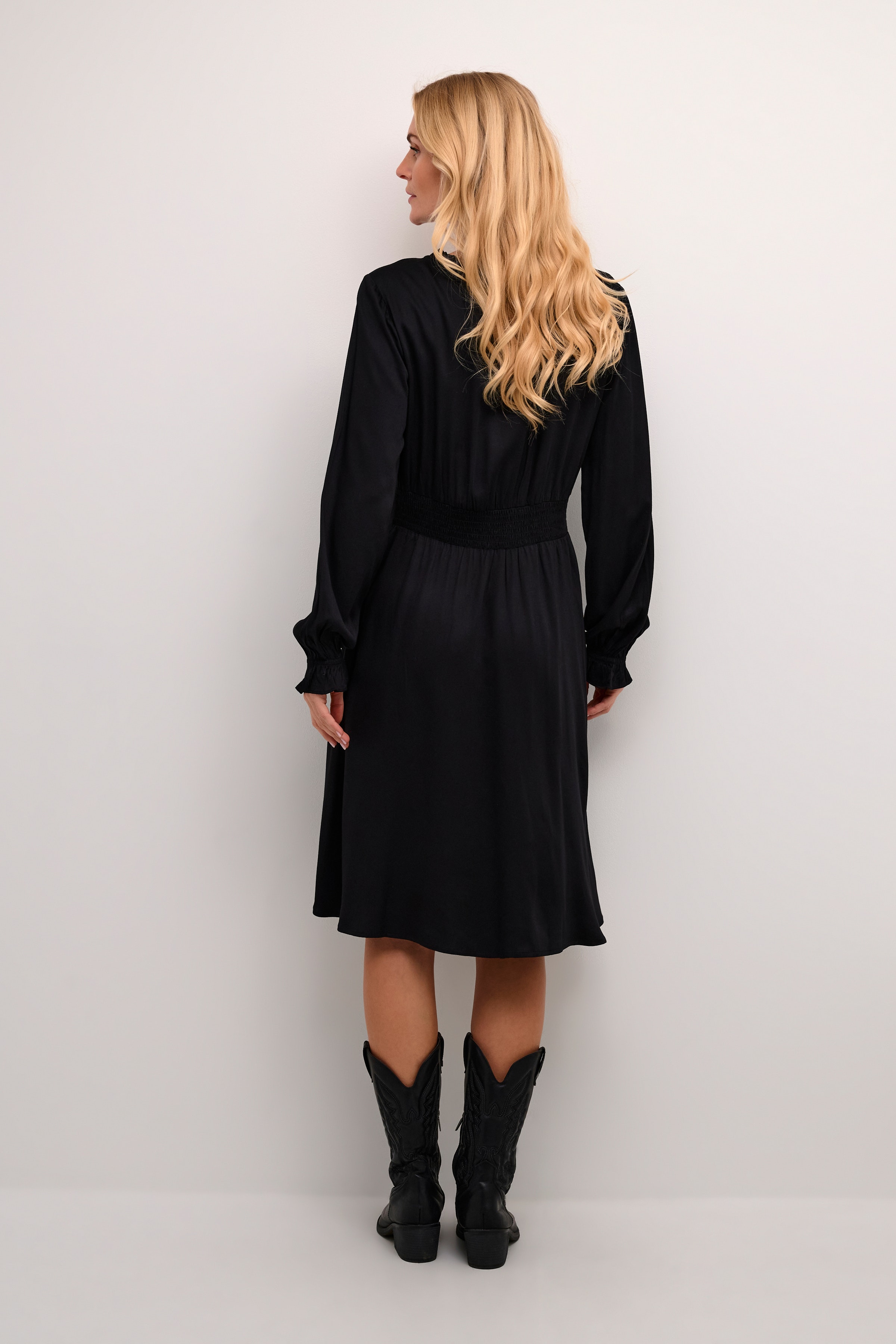 CRMassia Robe LOOKBOOK FRONT 10613019-100120