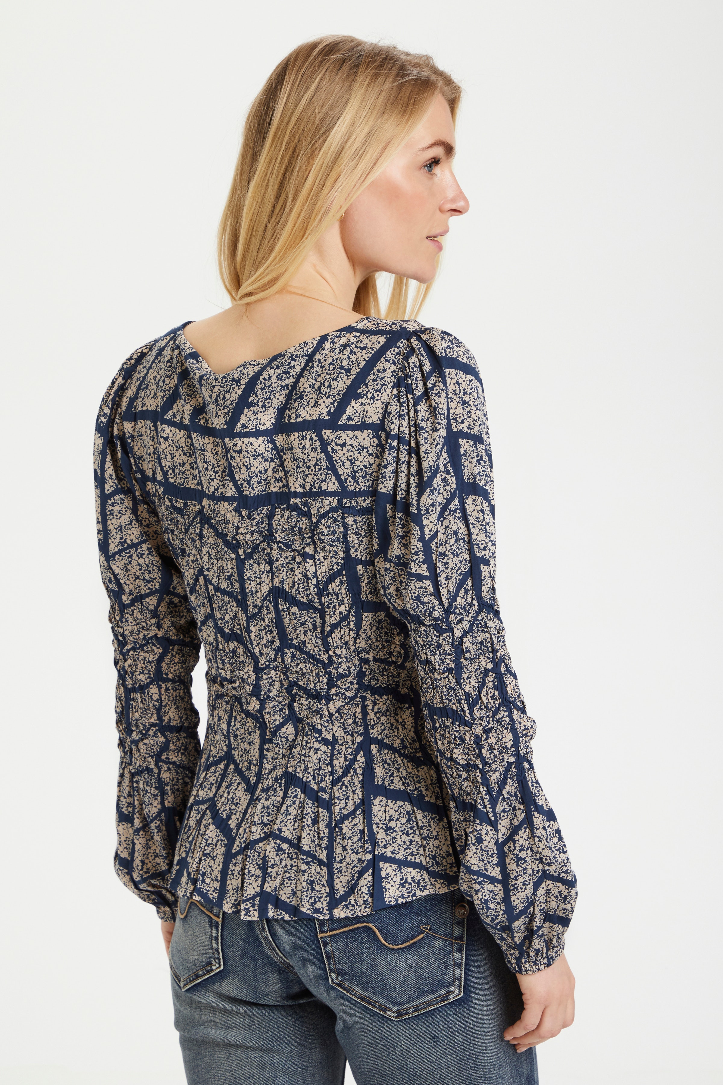 CRMauria smock Langermet bluse LOOKBOOK BACK 10608641-101825