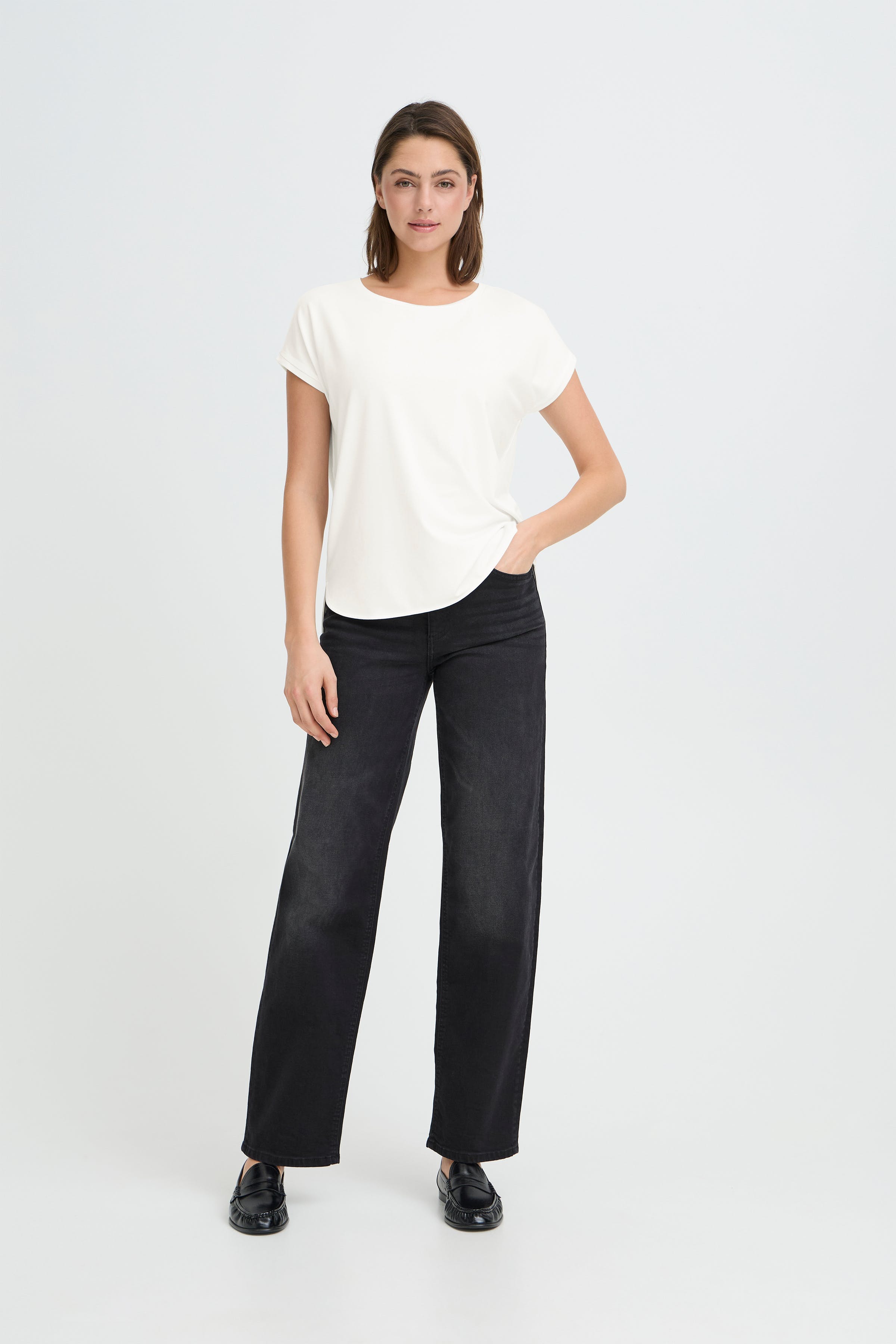 IHREBELLY T-shirt LOOKBOOK FRONT 20125199-114201