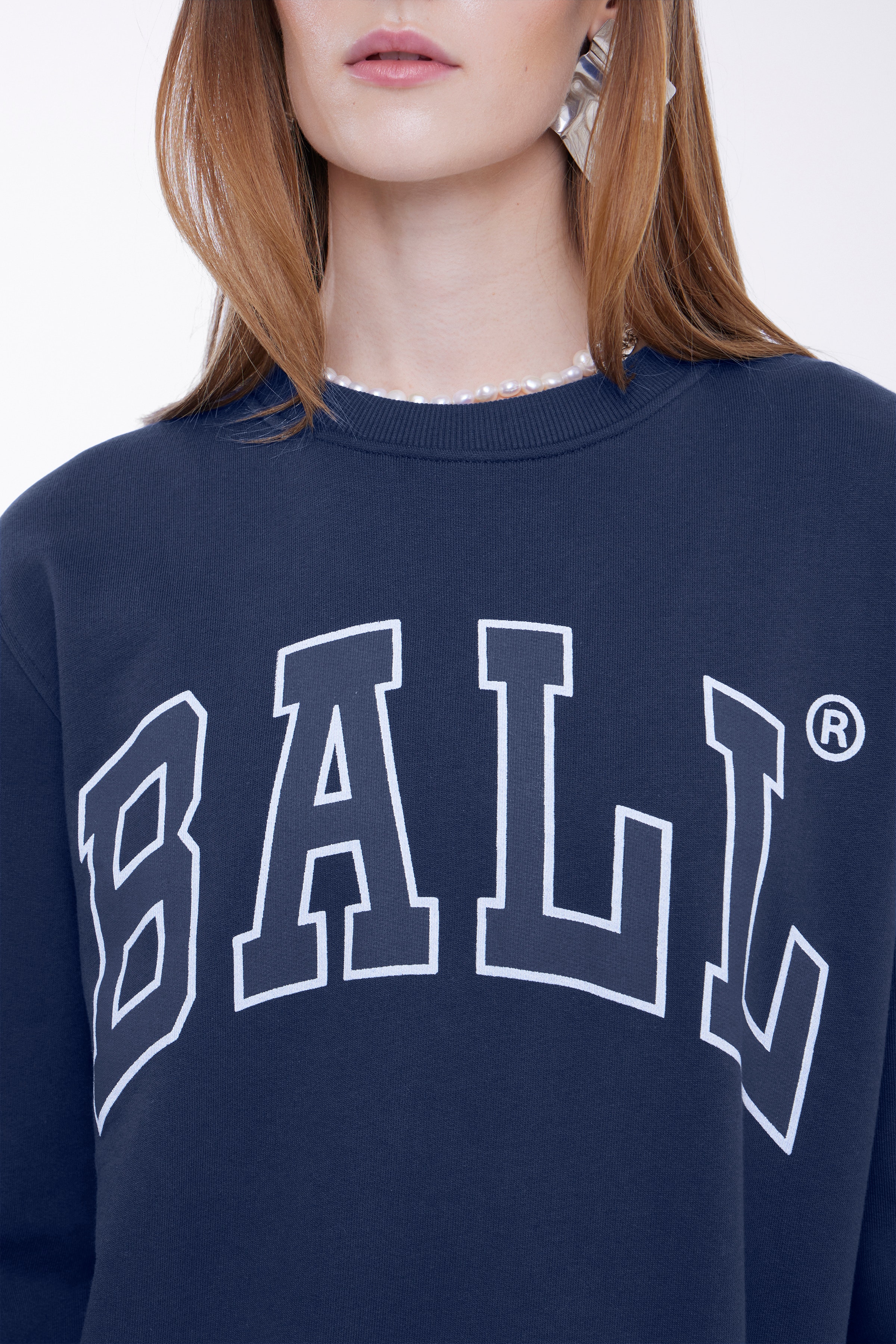 K. GRIFFEY SWEATSHIRT LOOKBOOK DETAIL 50400049-193934