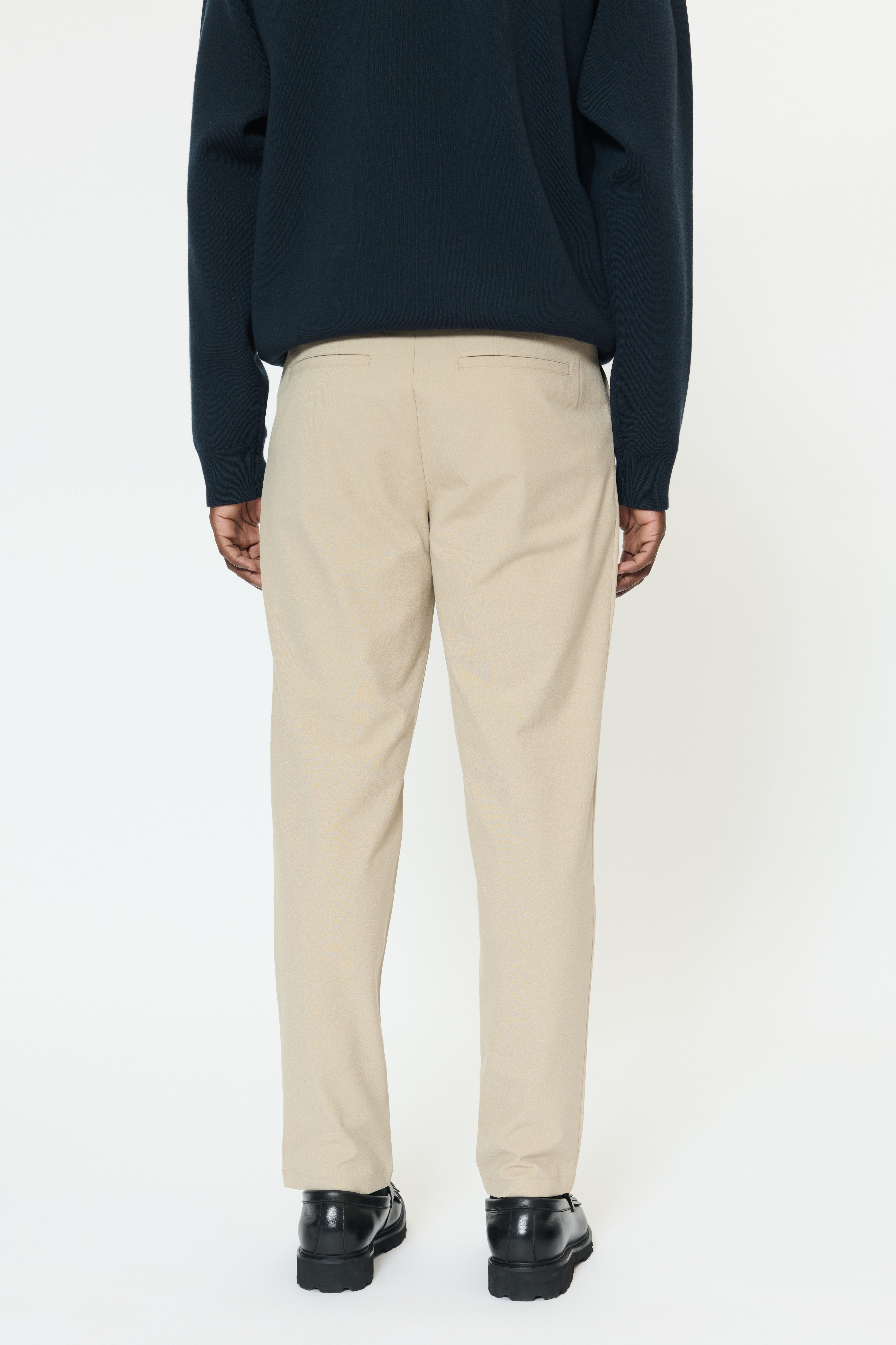 MAkian Hose LOOKBOOK BACK 30207631-161105