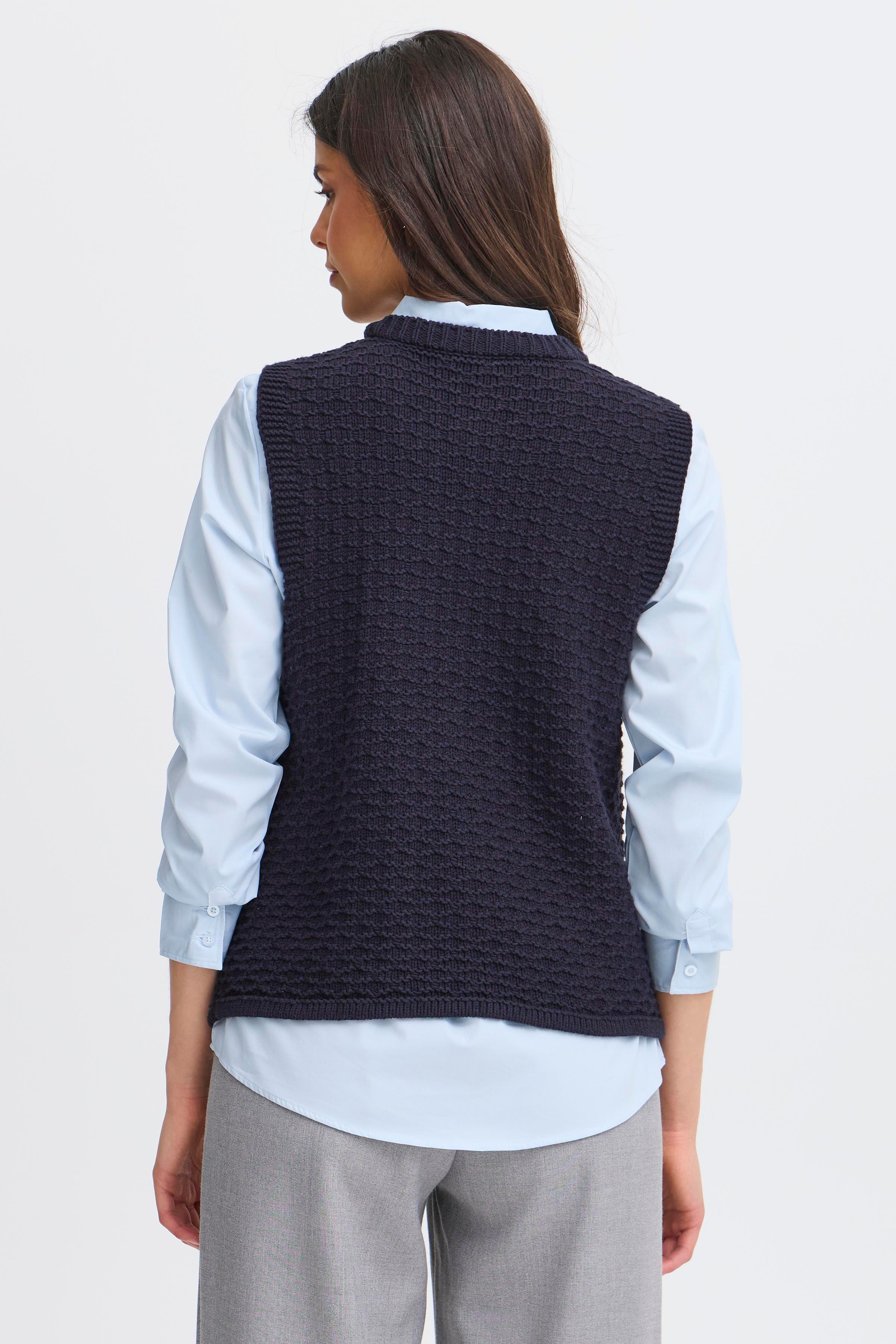 FRKENNA Waistcoat LOOKBOOK FRONT 20615953-193924