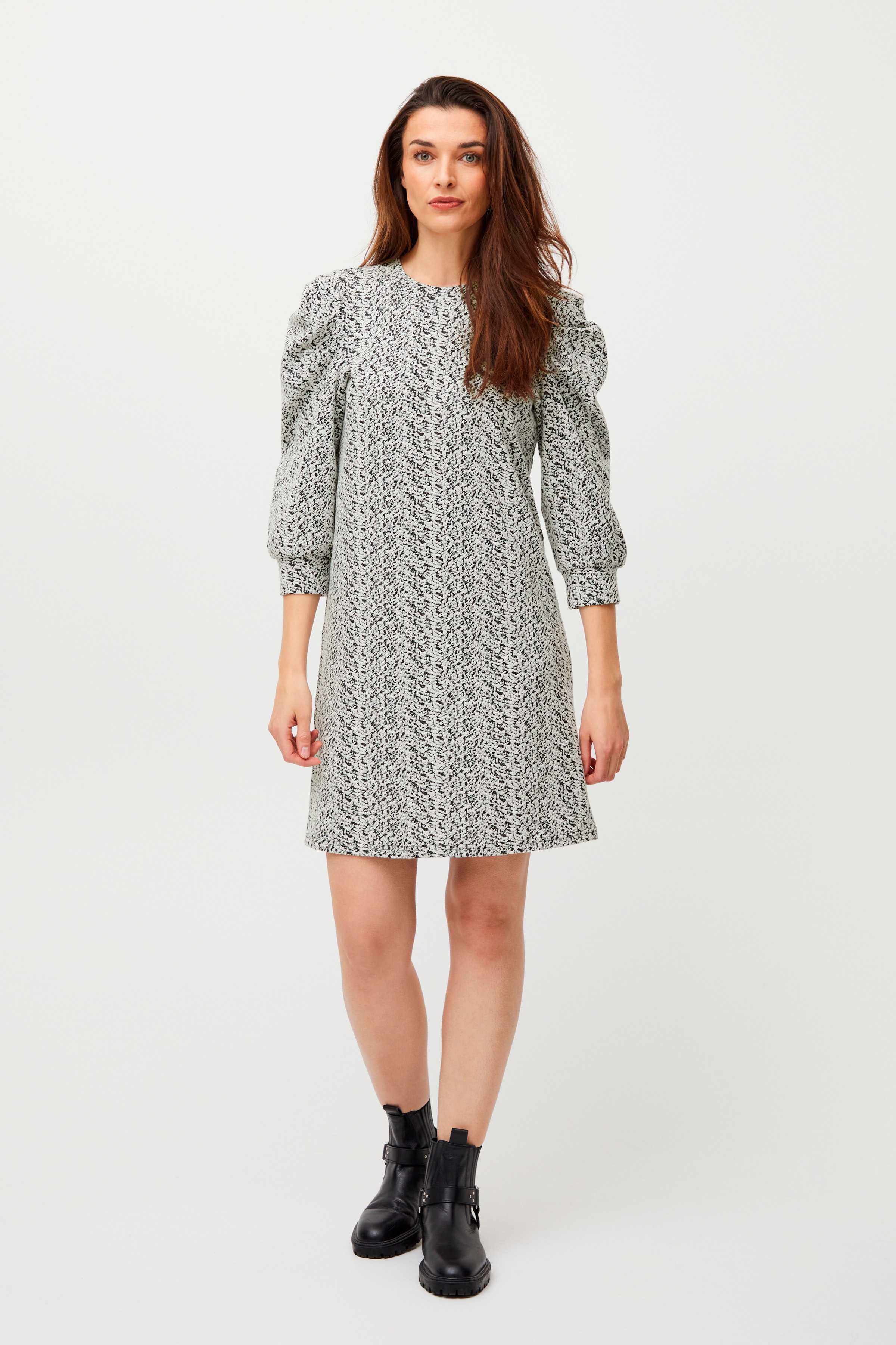 PZFERGIE Kjole LOOKBOOK FRONT 50208098-114201