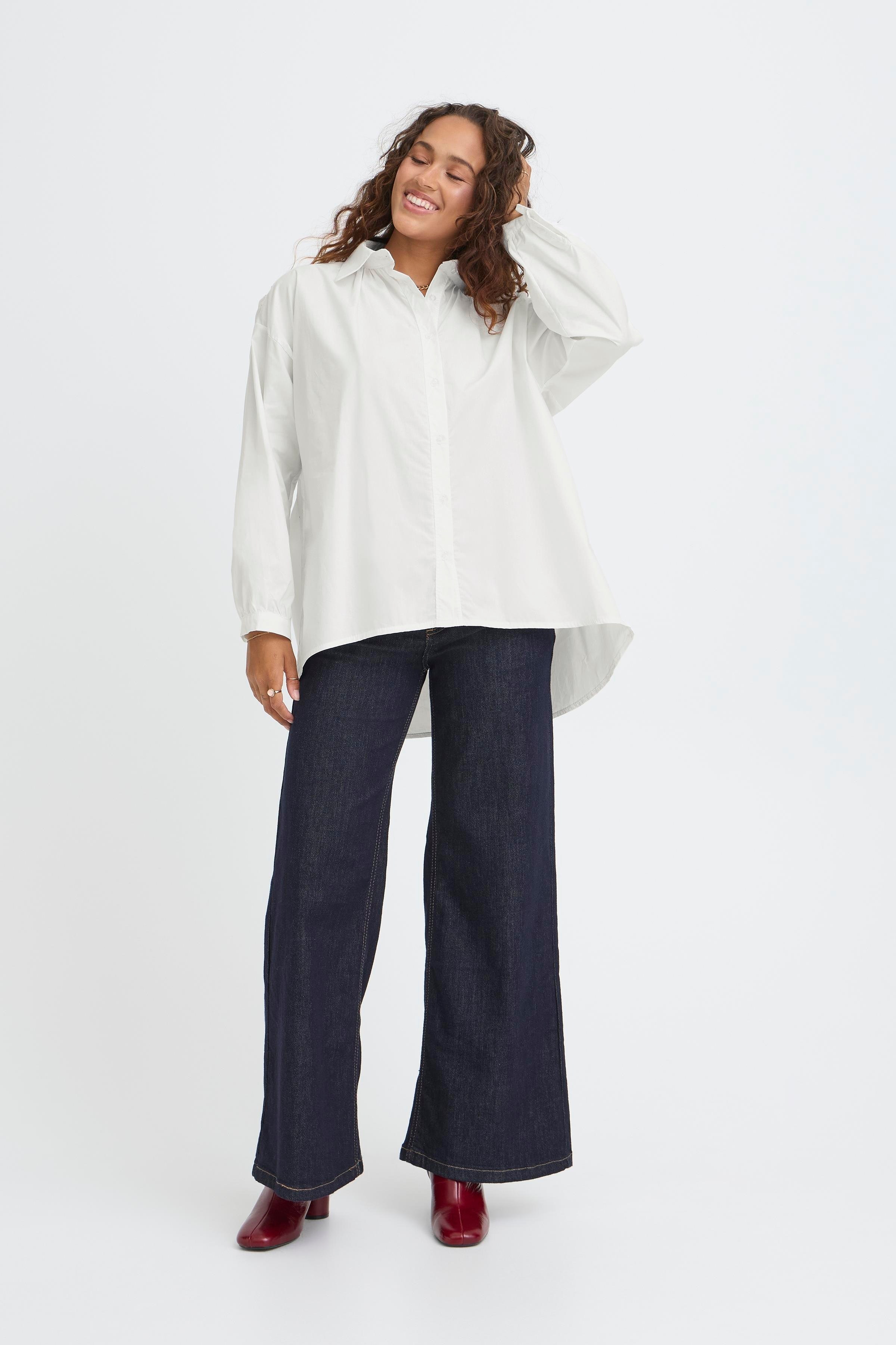 SBMIAS Bluse LOOKBOOK FRONT 22101119-110105