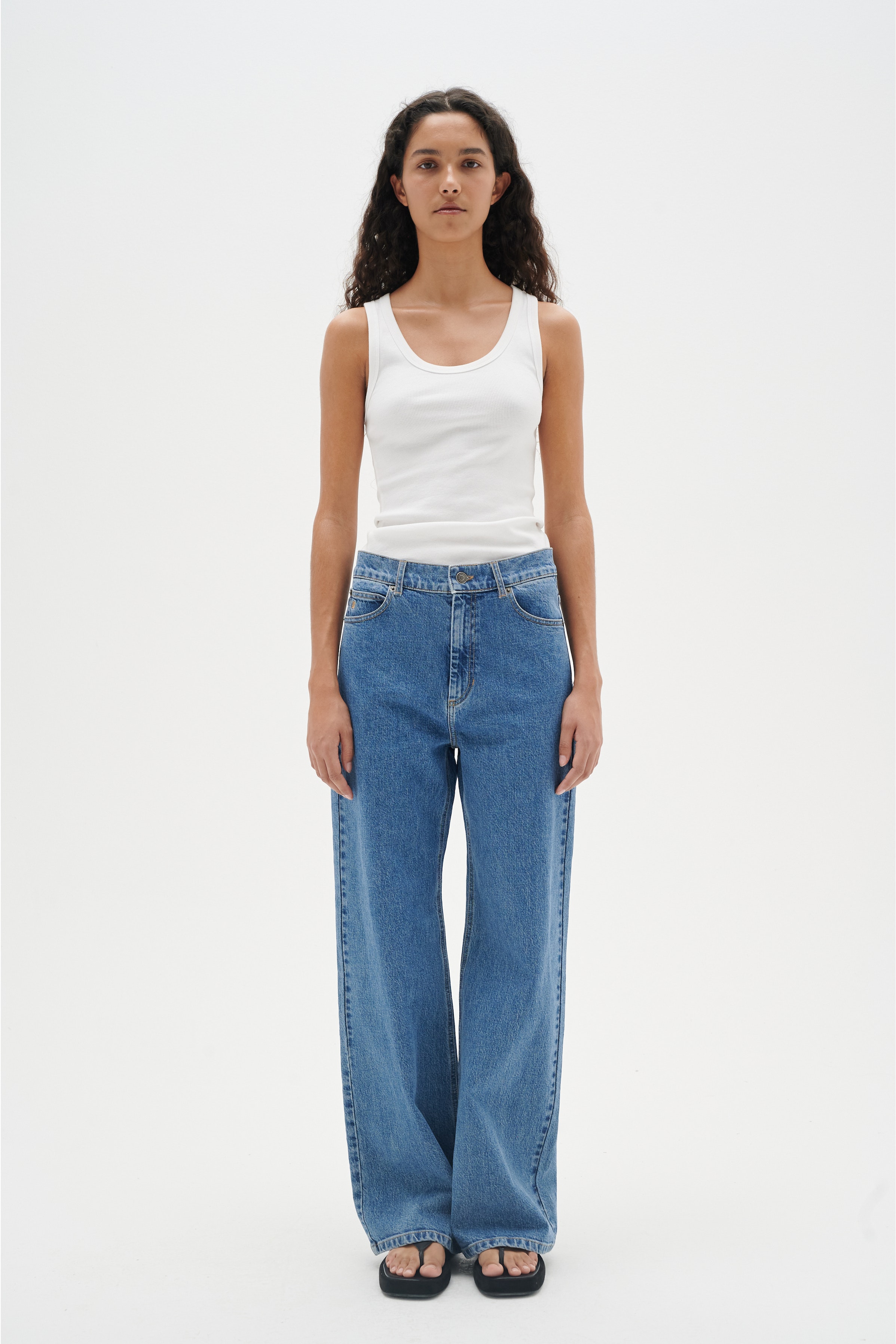 Katelin Jeans LOOKBOOK FRONT 30108102-301853