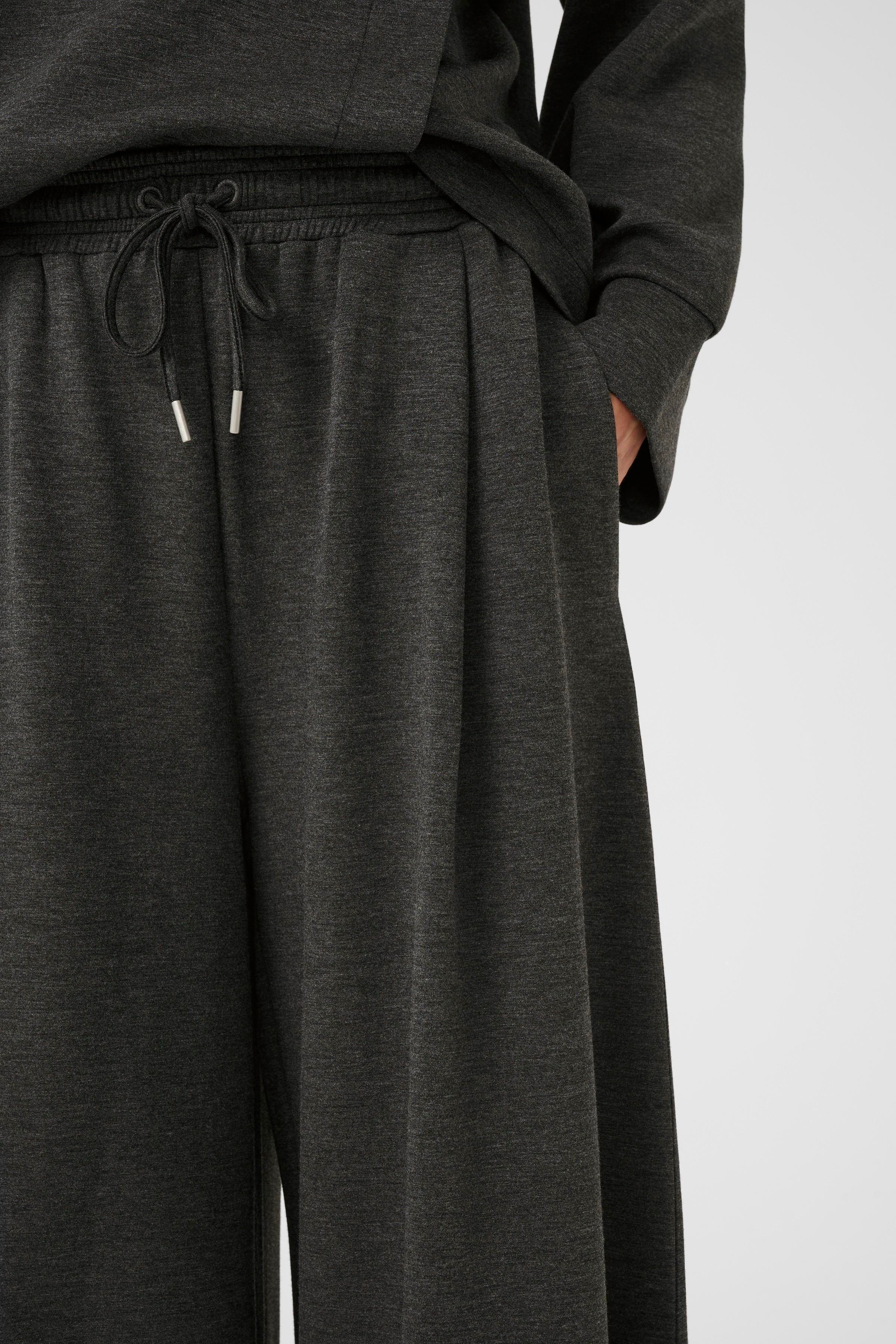 GidaIW Bukser LOOKBOOK DETAIL 30111107-300596