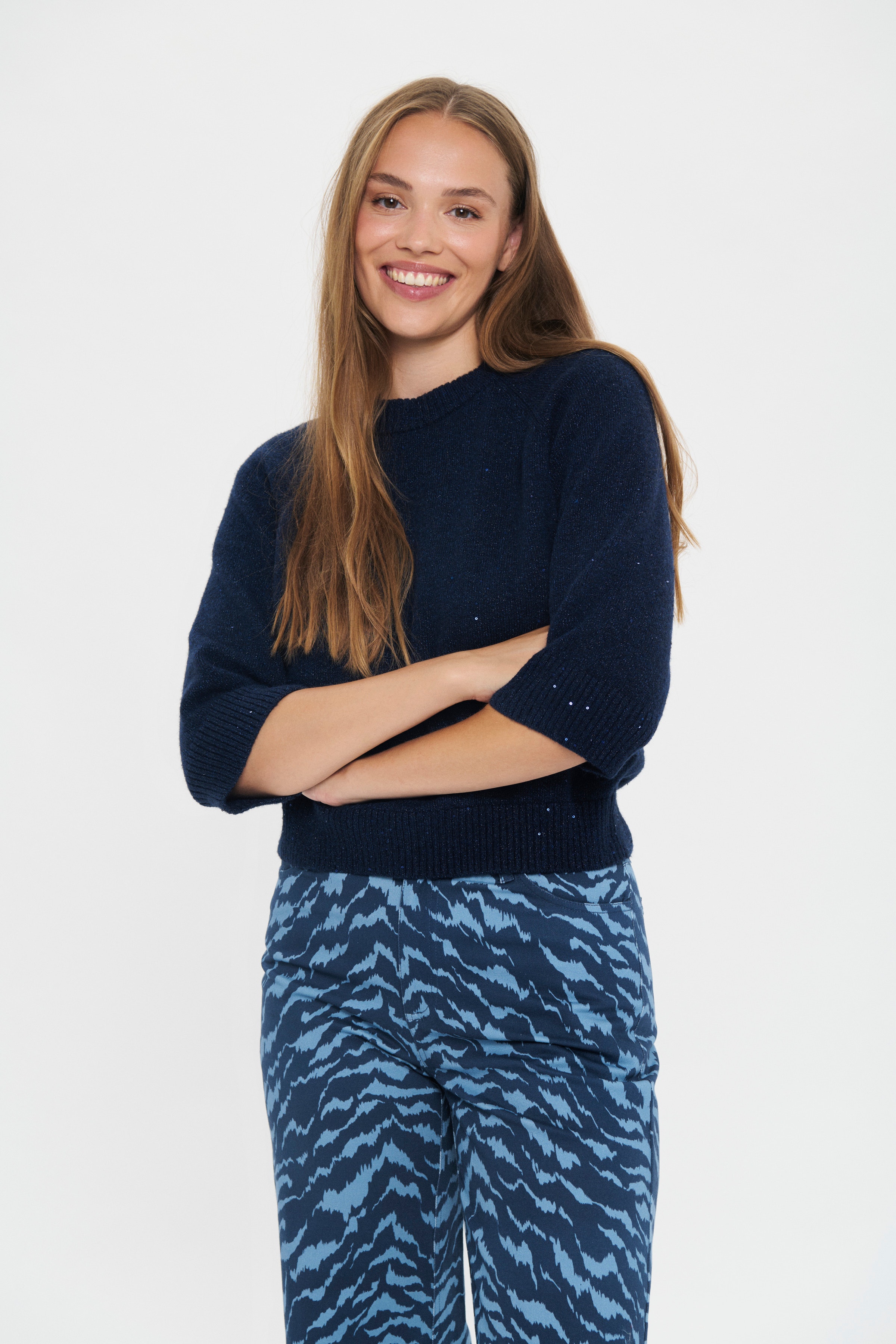 NovaSZ Pullover LOOKBOOK FRONT 30514622-193924