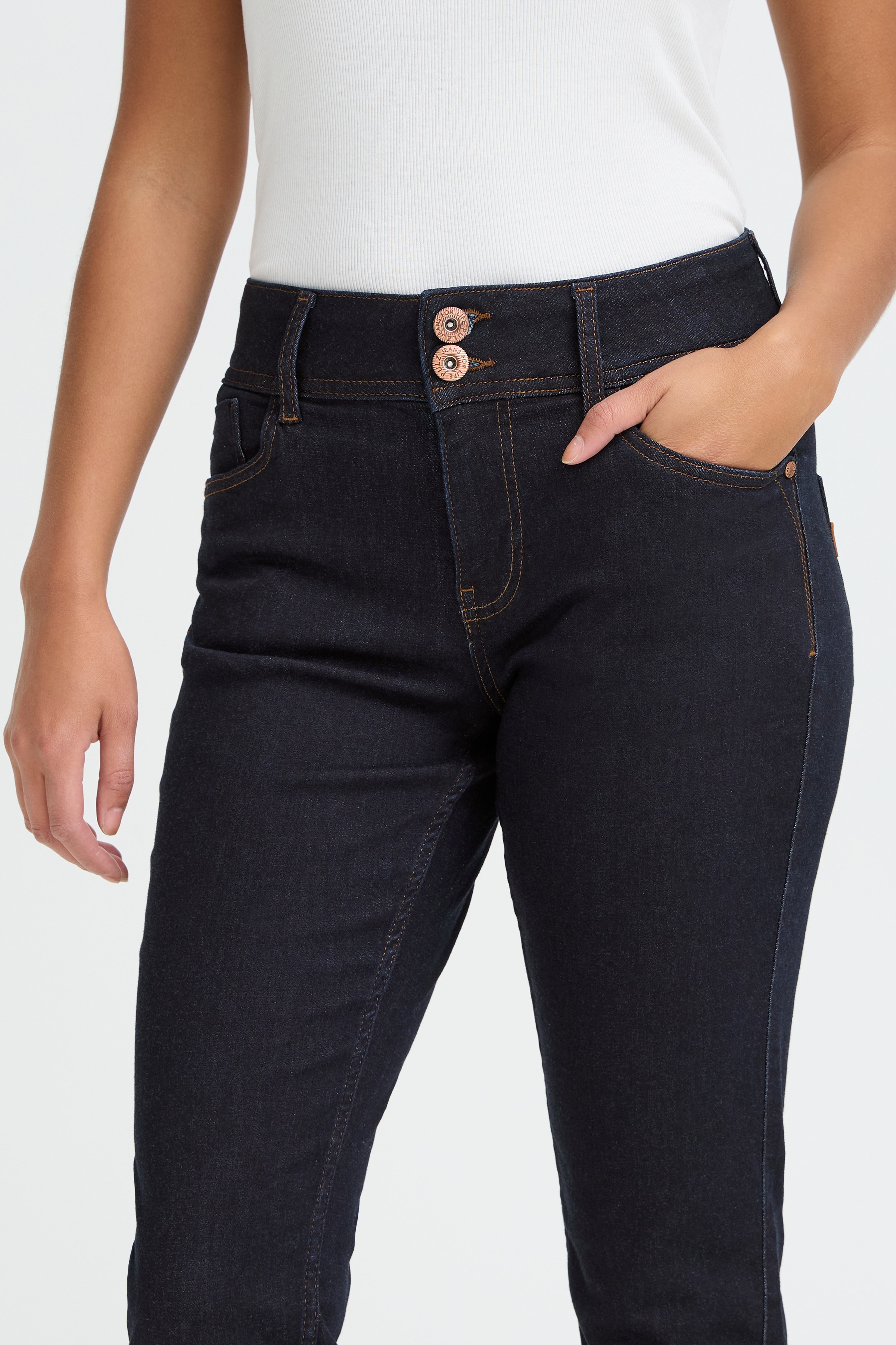 PZSUZY HW Curved Jeans Skinny leg LOOKBOOK DETAIL 50206183-202124