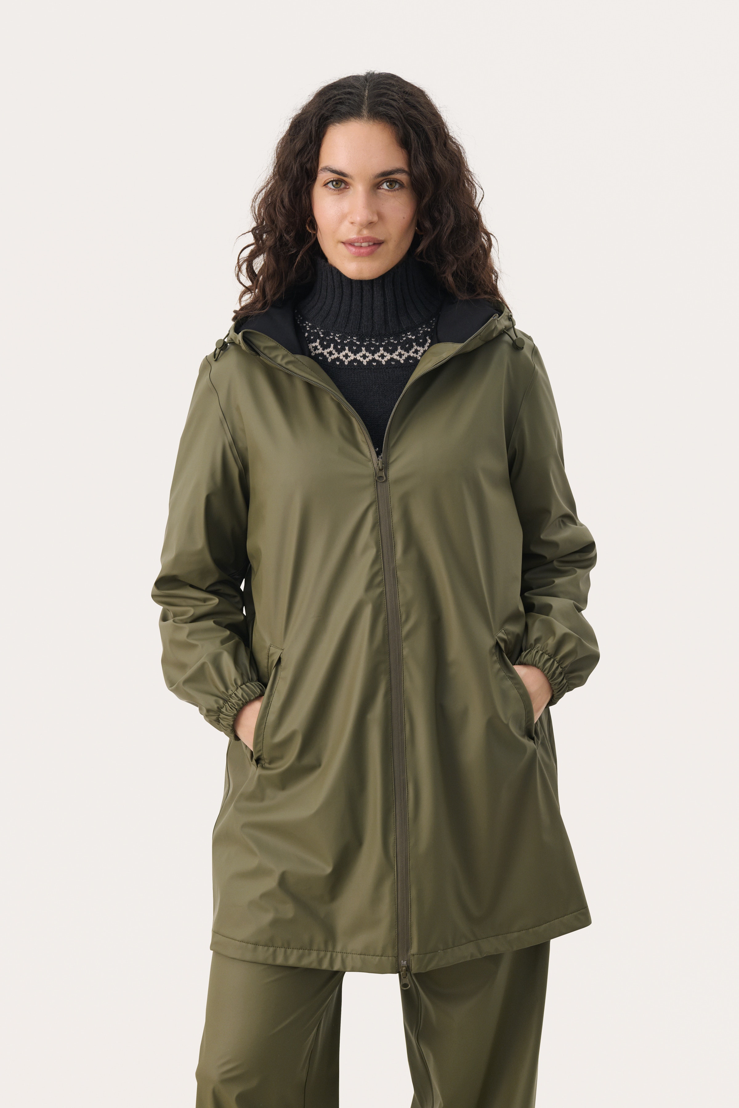 NicholinePW Raincoat LOOKBOOK FRONT 30309199-190510