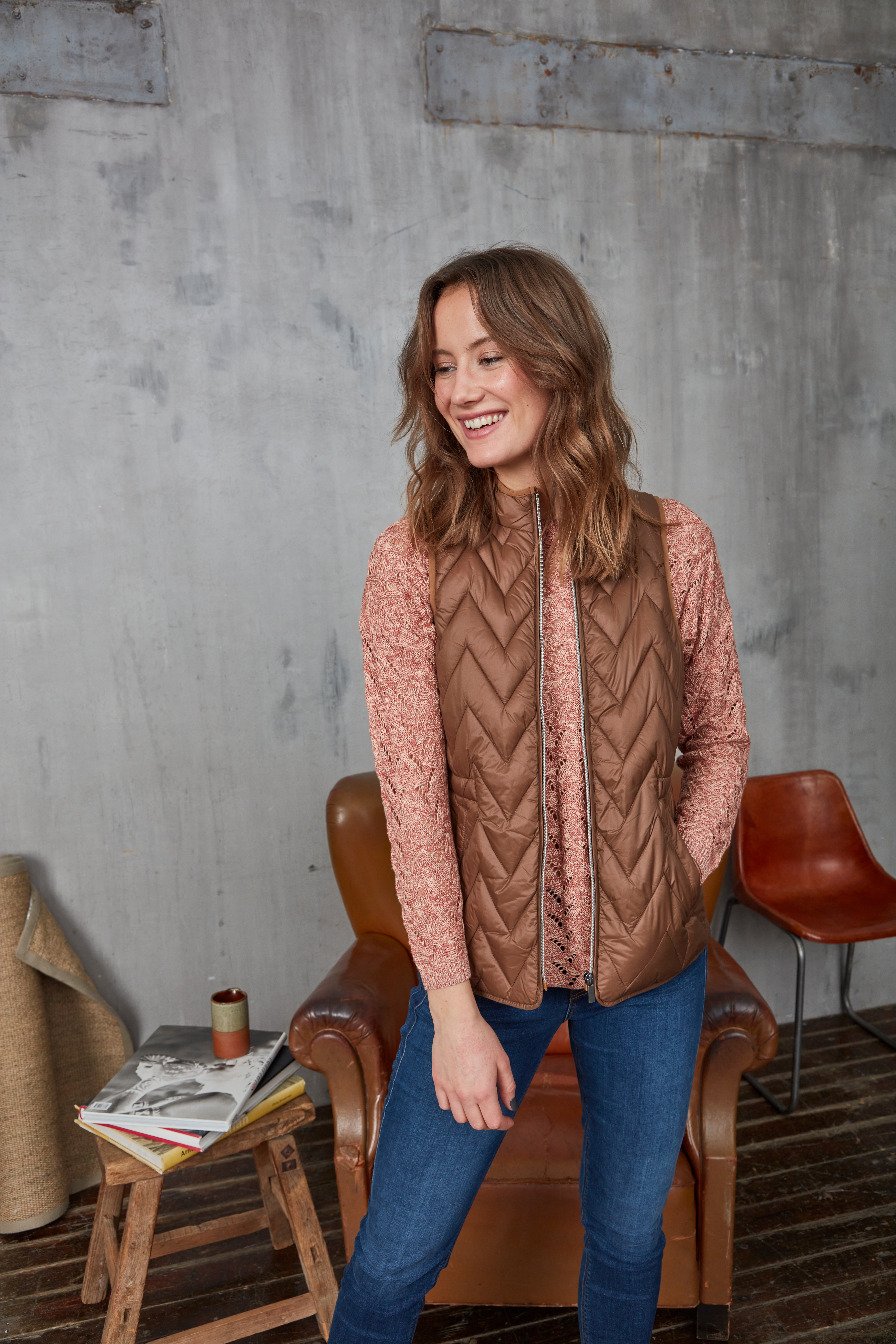 FRBAPADDING Vest bovenkleding LOOKBOOK FRONT 20609338-200943