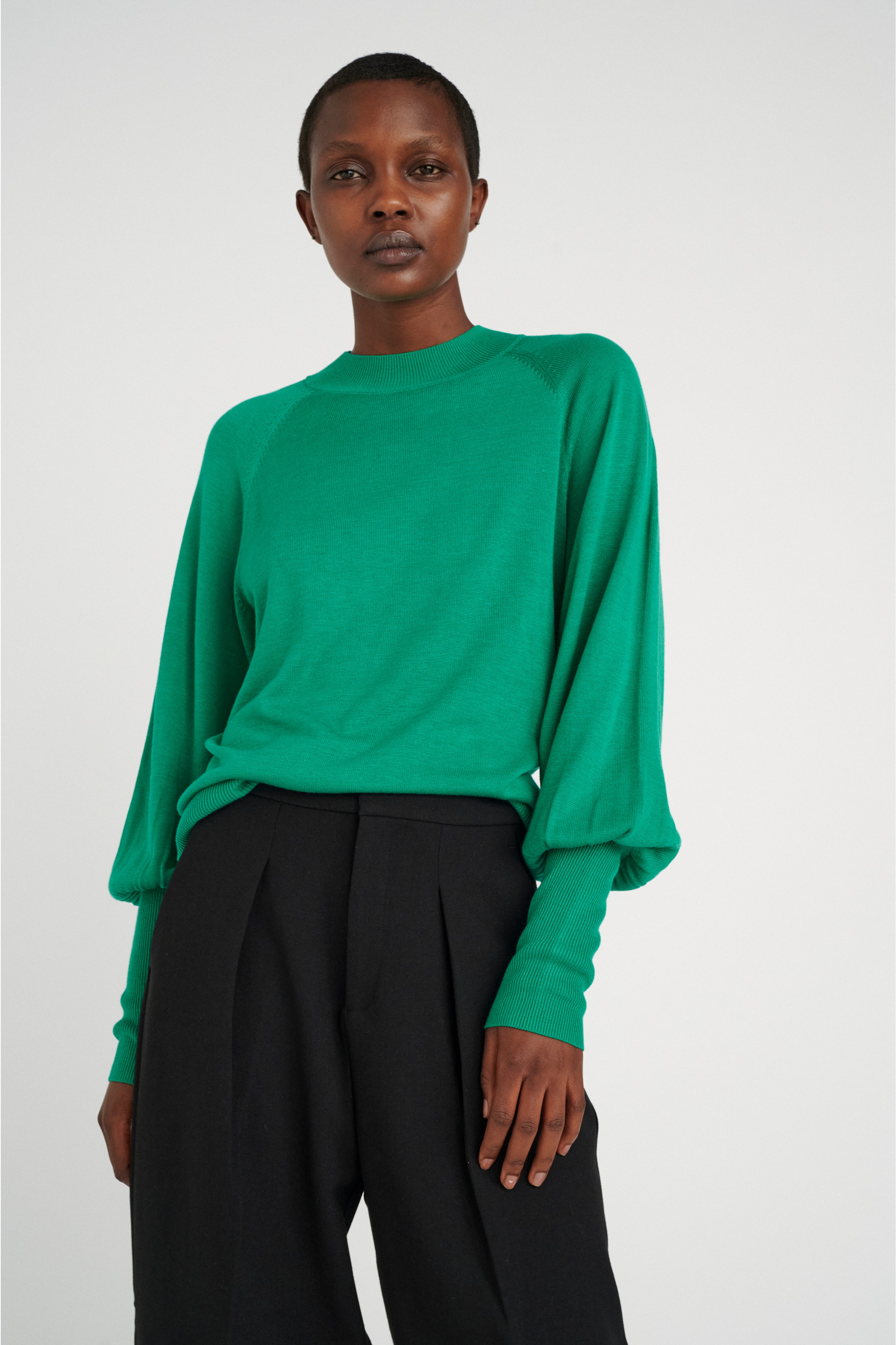 GenesisIW Pullover LOOKBOOK FRONT 30107022-185841