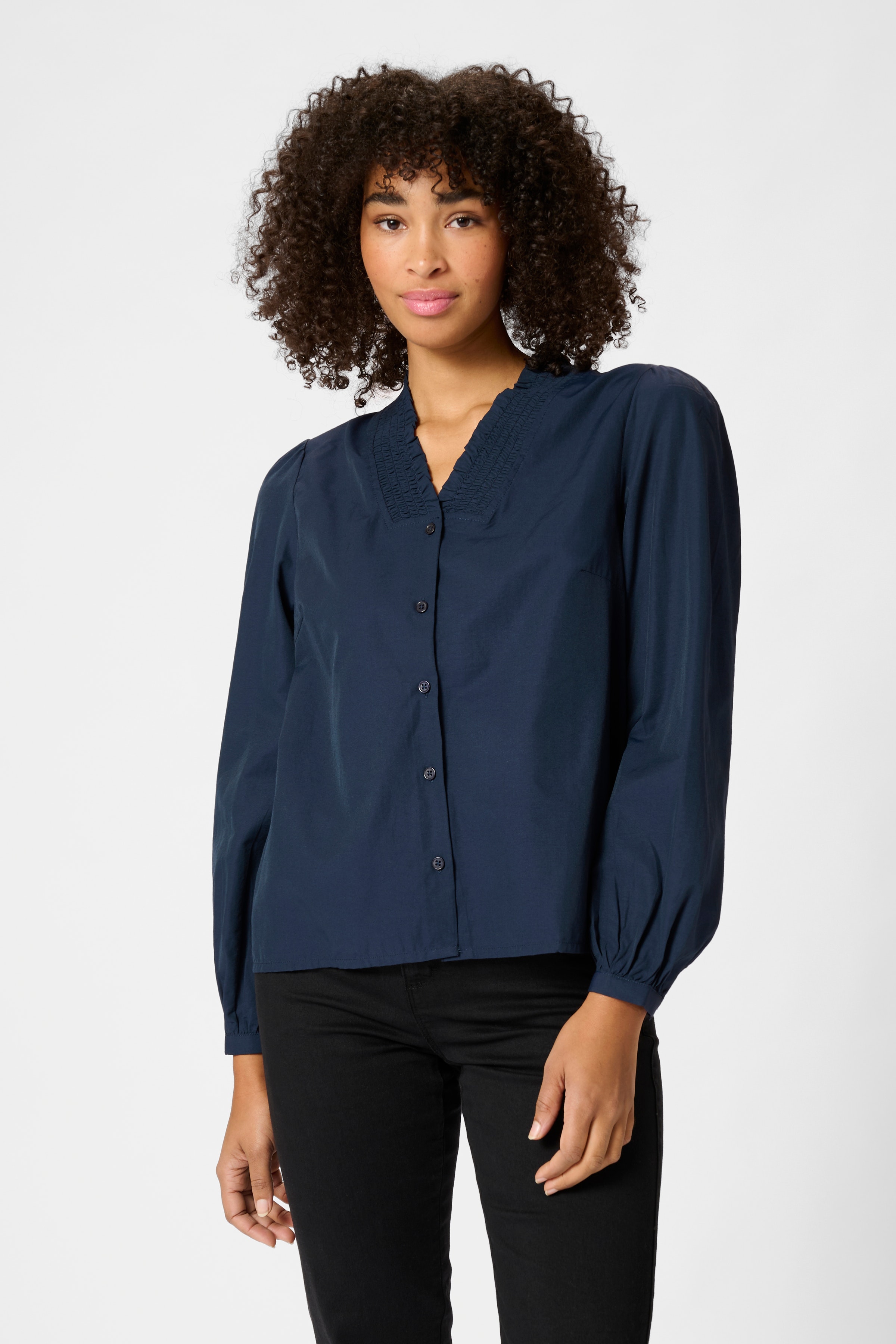 KAmaia Chemise LOOKBOOK FRONT 10509662-194020