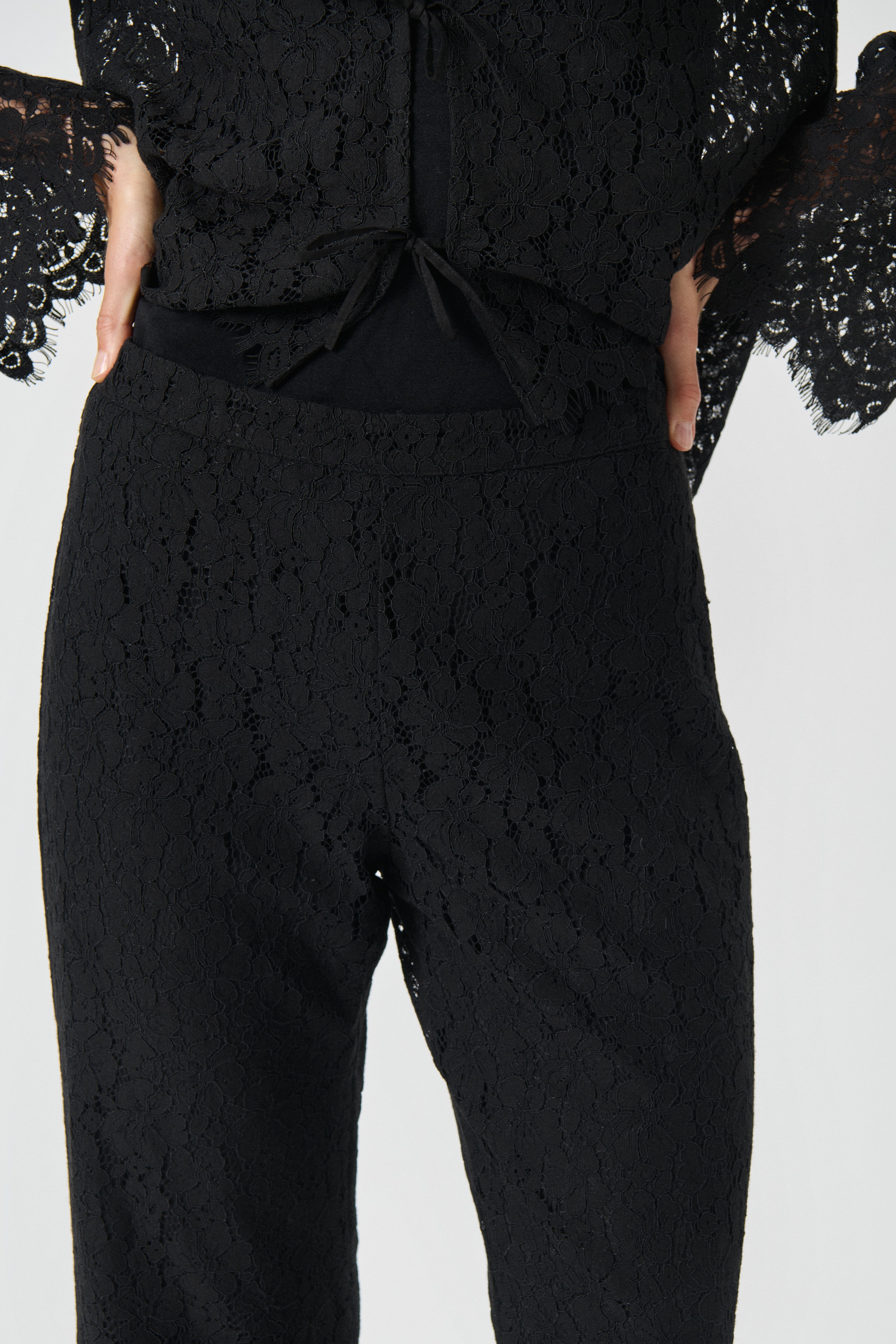 VianaPW Trousers LOOKBOOK DETAIL 30310159-194008
