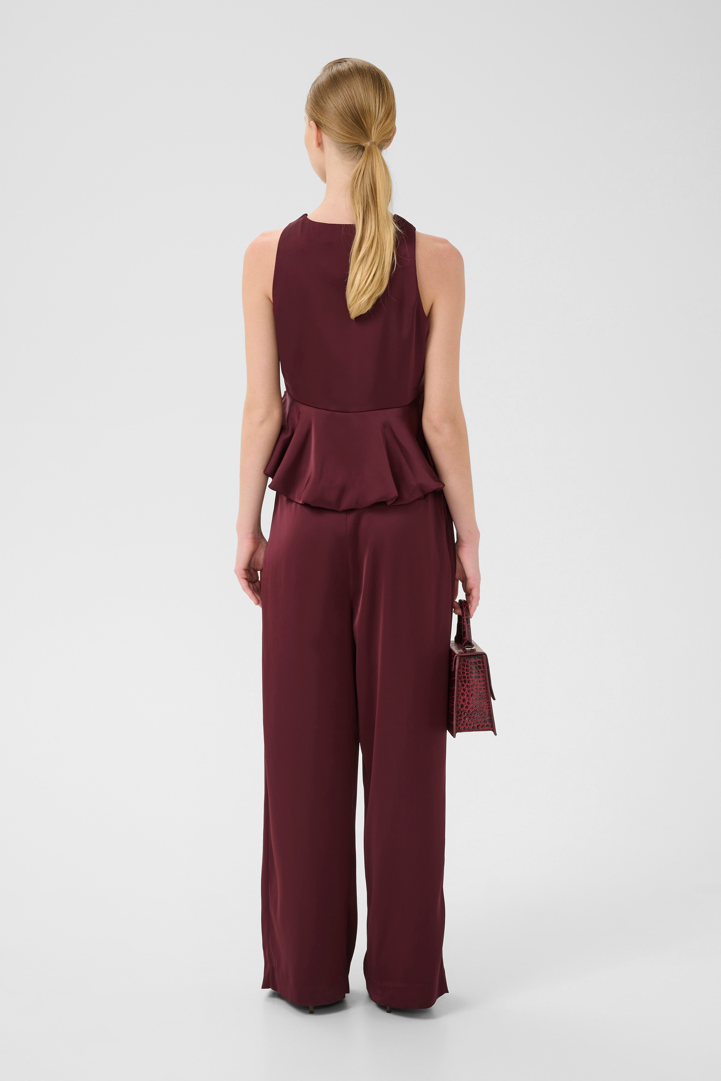 GZrue Trousers LOOKBOOK BACK 10910805-108291