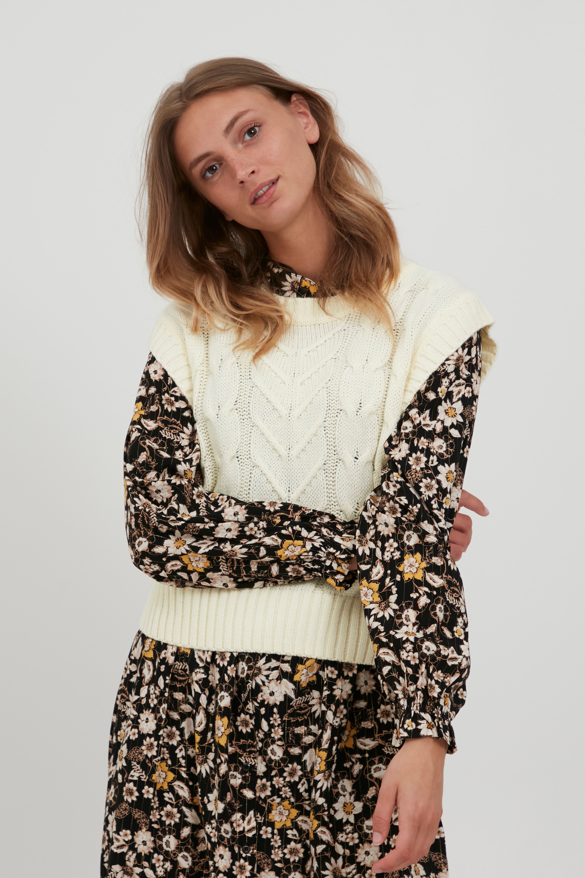 Strikvest LOOKBOOK FRONT 20810218-130905