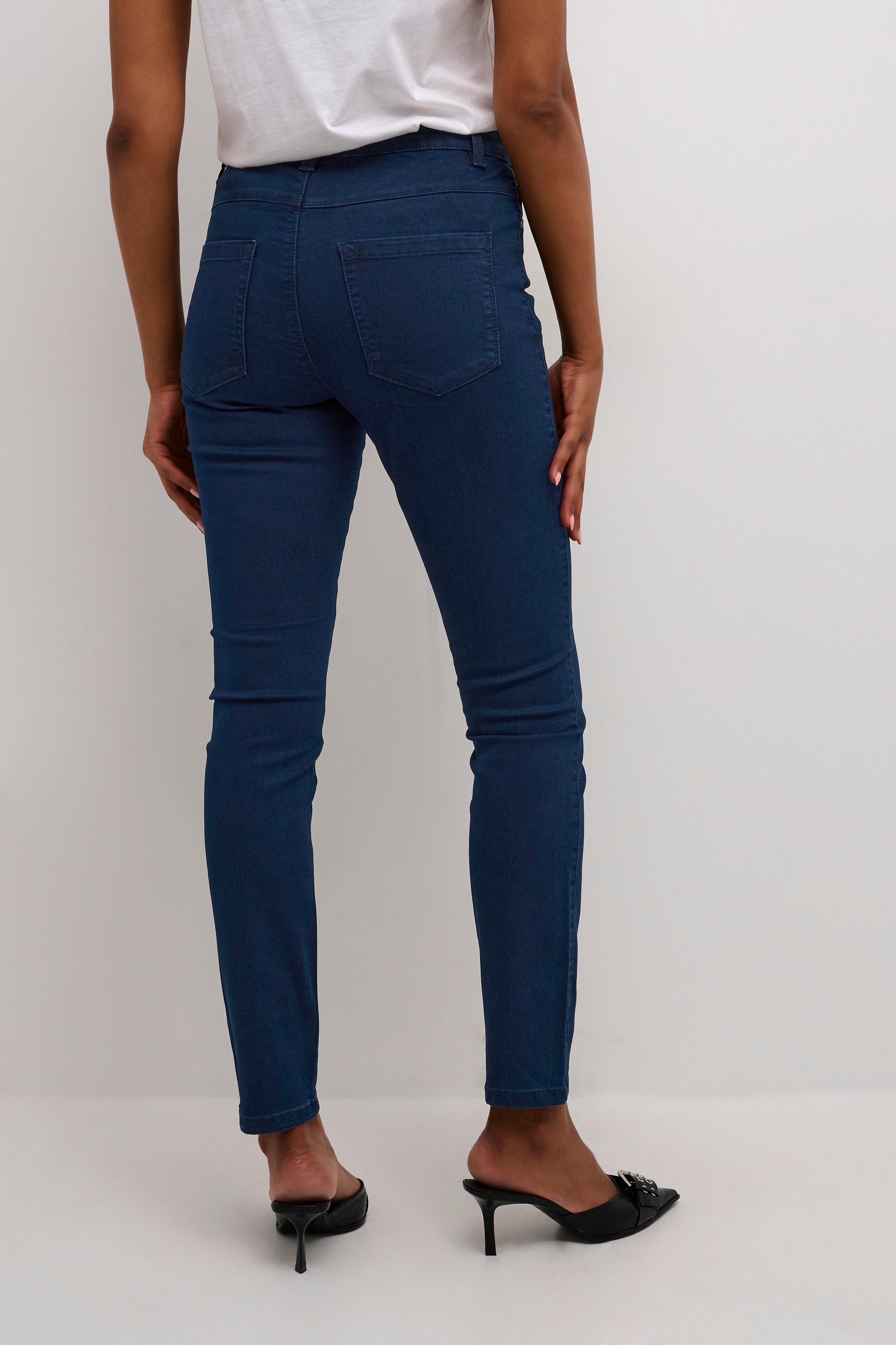 KAvicky Slim Jeans LOOKBOOK BACK 10503761-102717