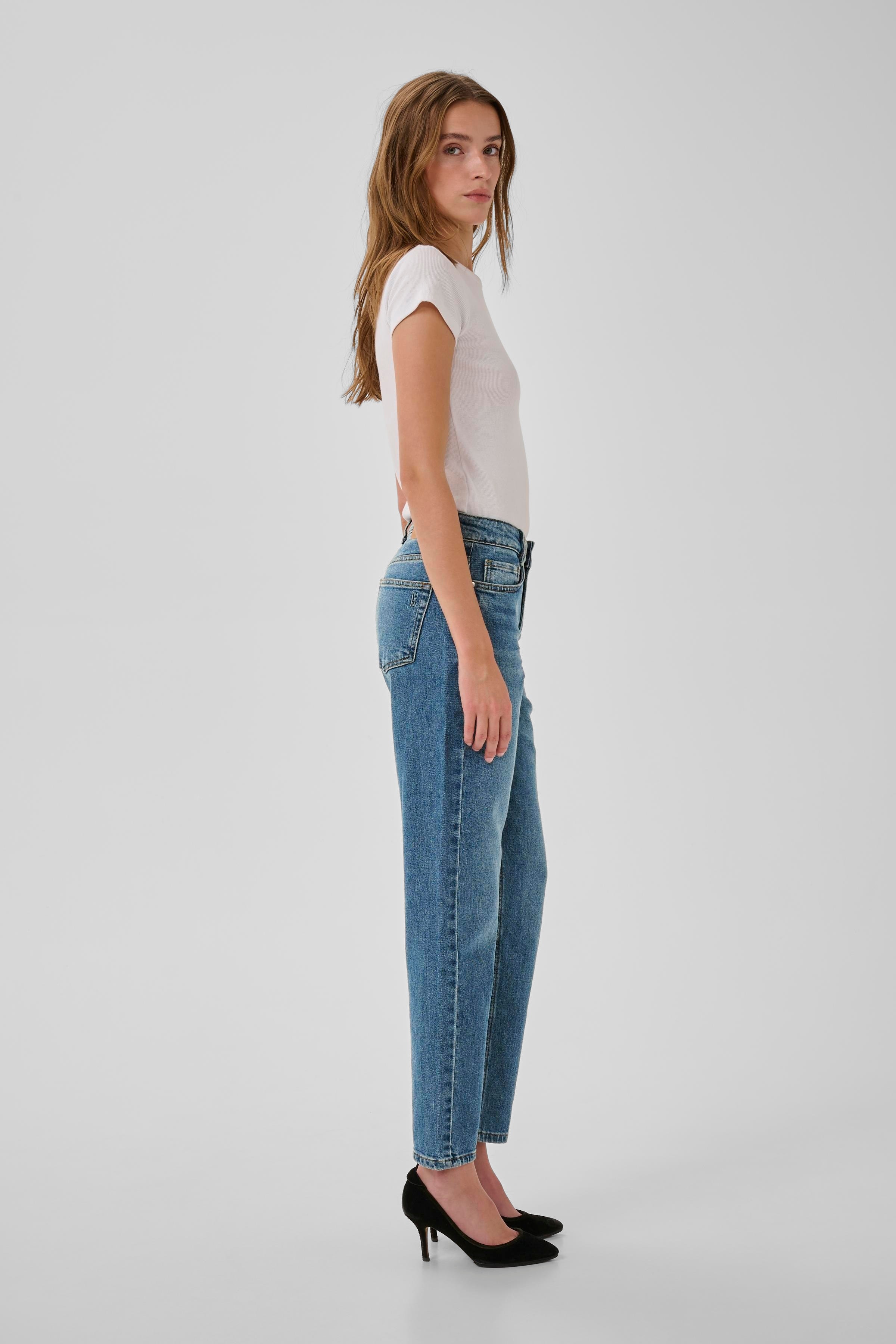 04 THE MOMMY HIGH TAPERED LOOKBOOK DETAIL 10704537-100054