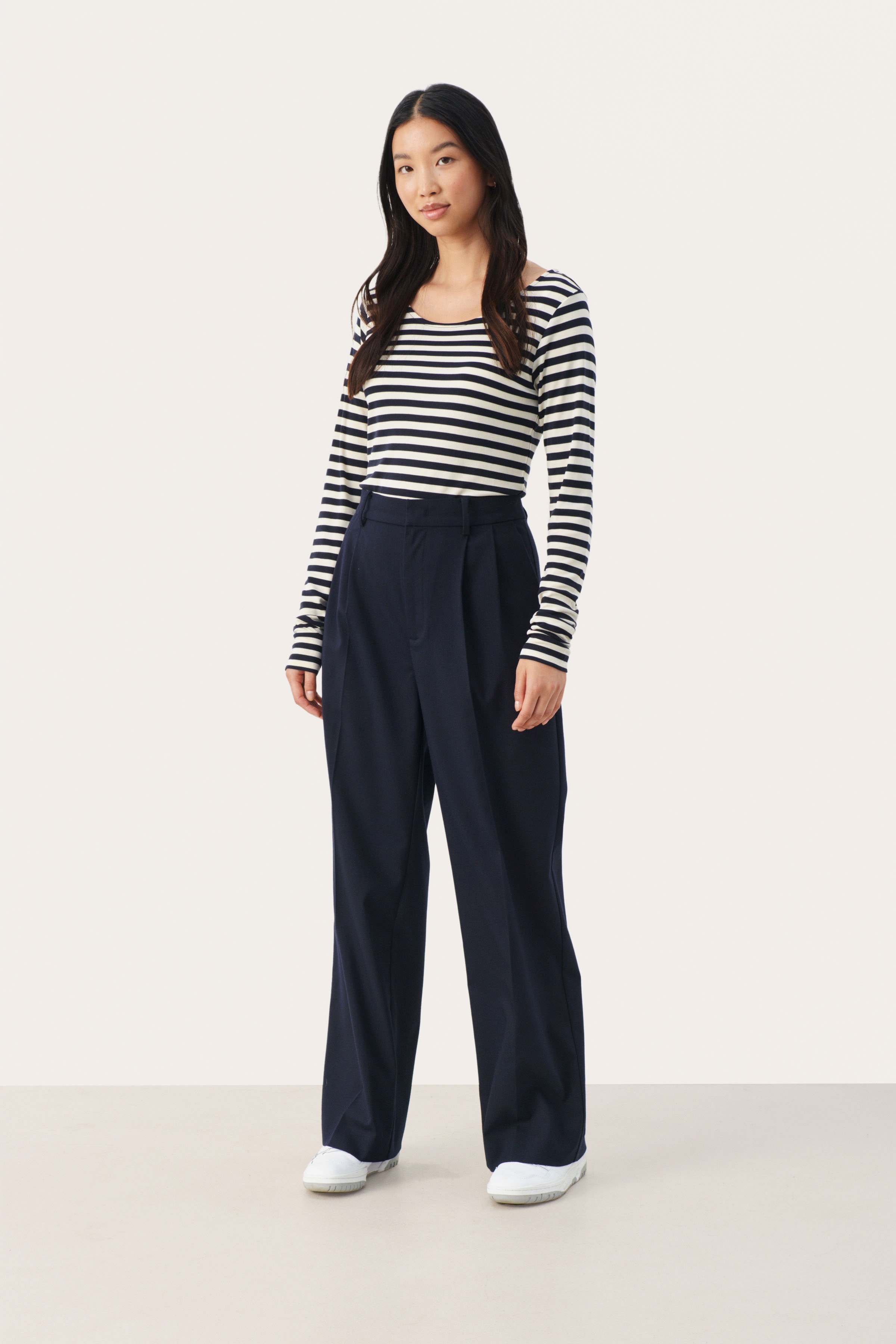 CherraPW Suiting bukser LOOKBOOK FRONT 30308335-194013