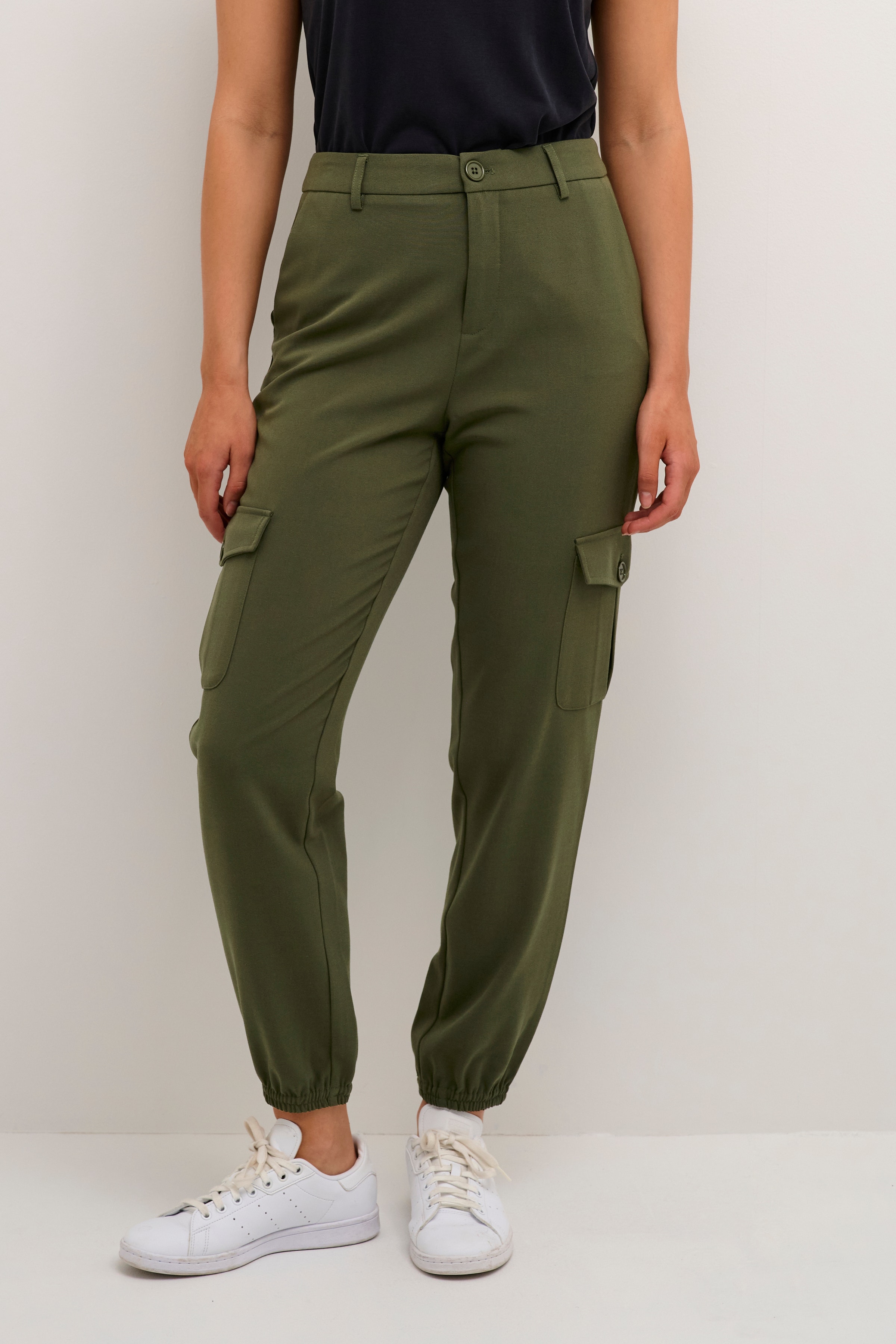 KAeda Bukser LOOKBOOK FRONT 10504005-50947