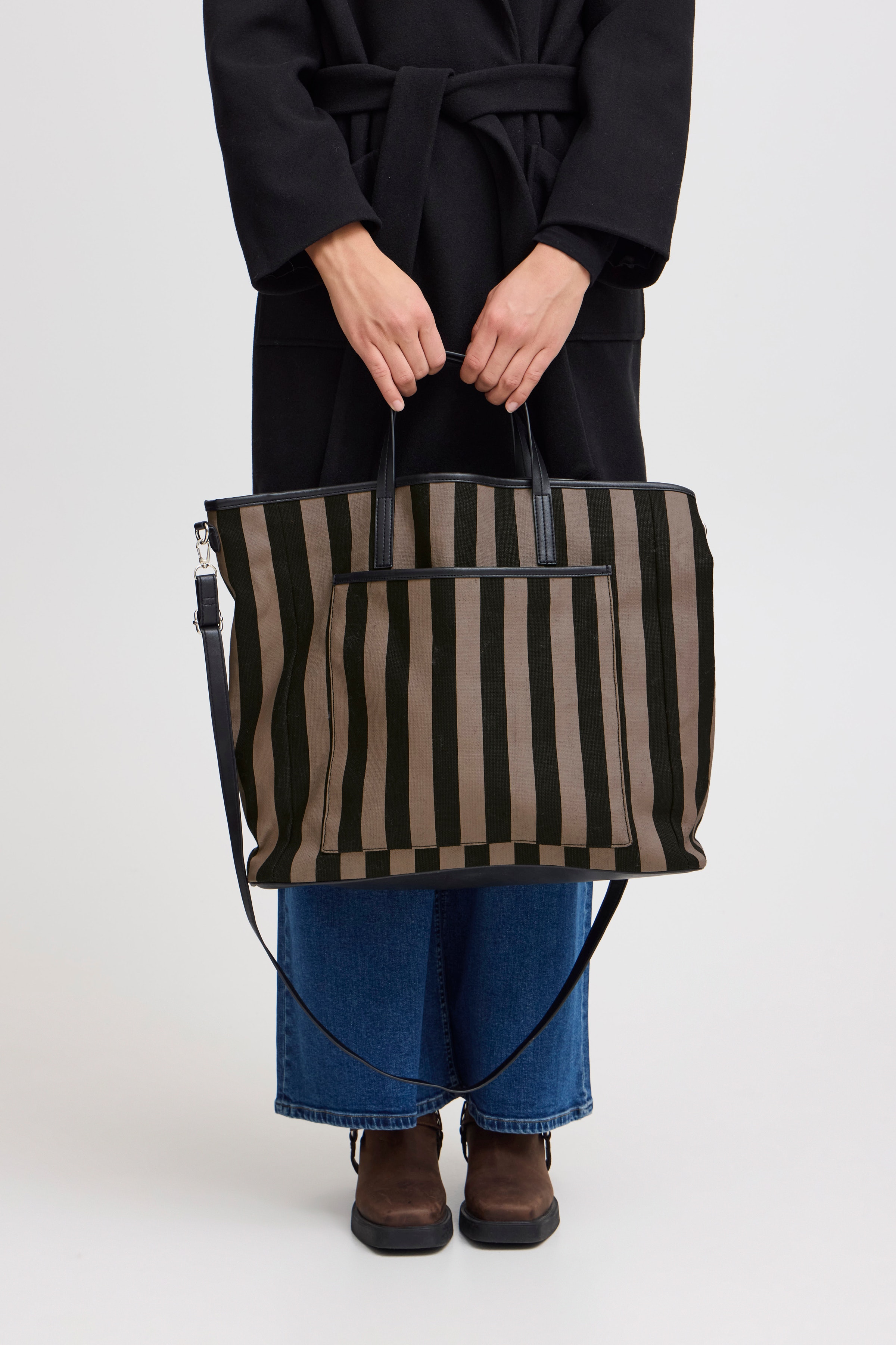 IANURRA Pose LOOKBOOK DETAIL 20120960-171212