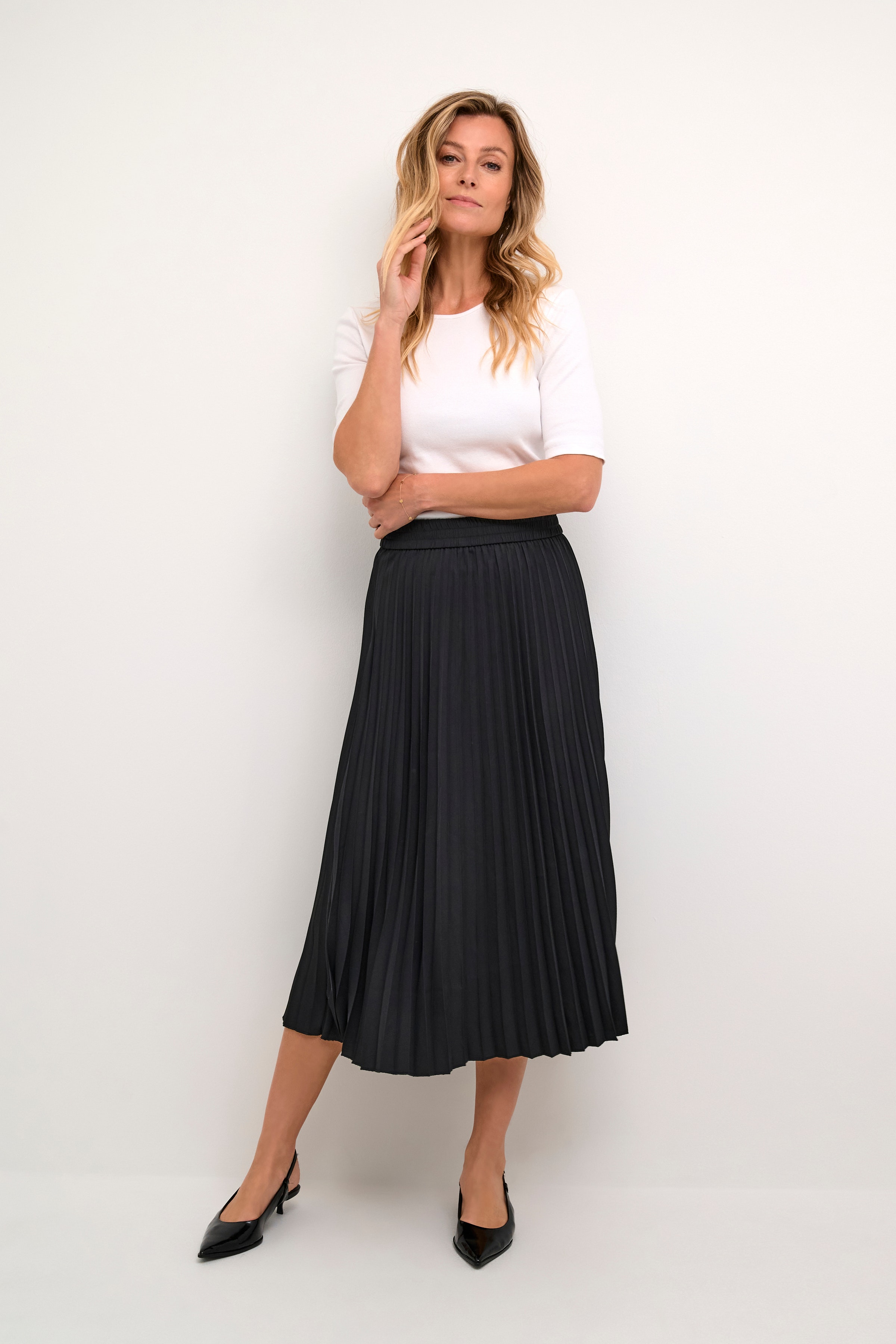 KAleandra Skirt LOOKBOOK DETAIL 10508181-100121