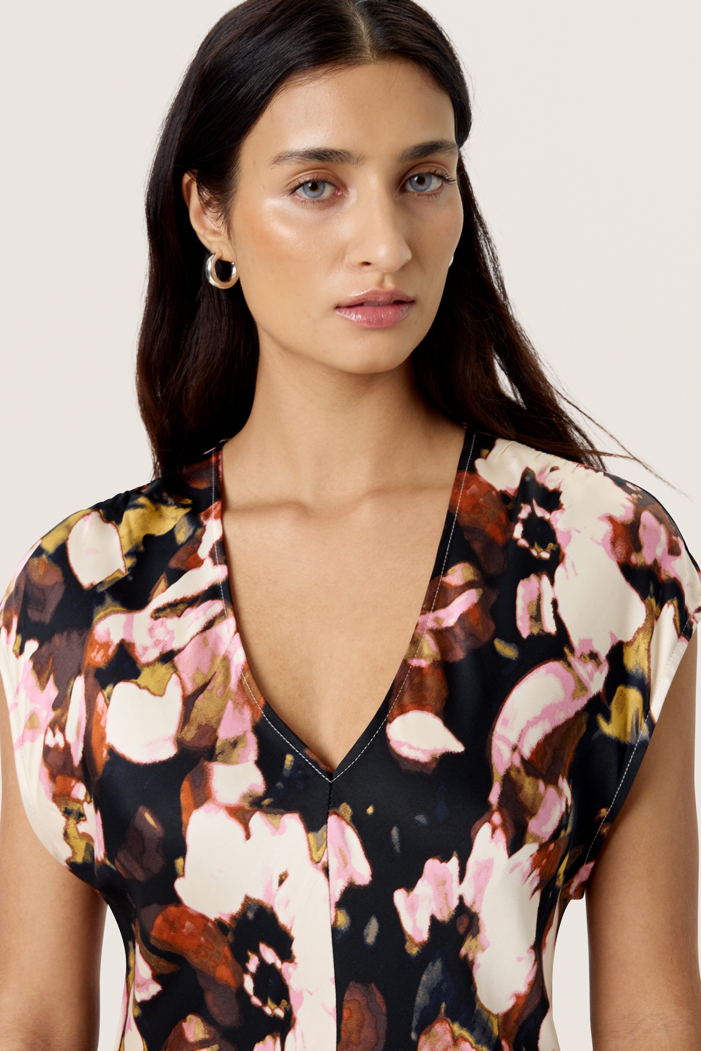 SLCinna Dress LOOKBOOK DETAIL 30408638-304164