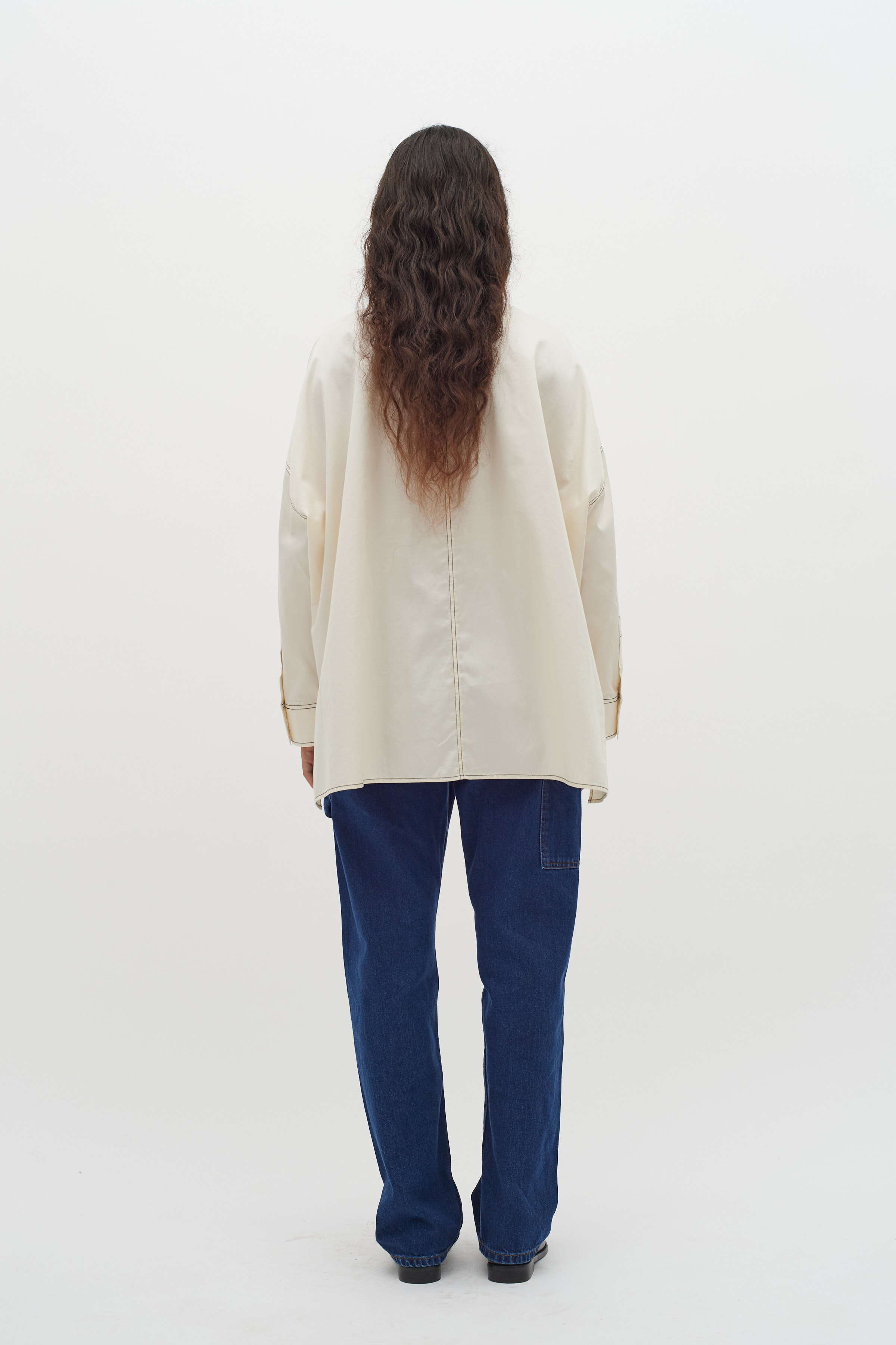 TahiraIW Oversized Skjorte LOOKBOOK BACK 30109074-120601