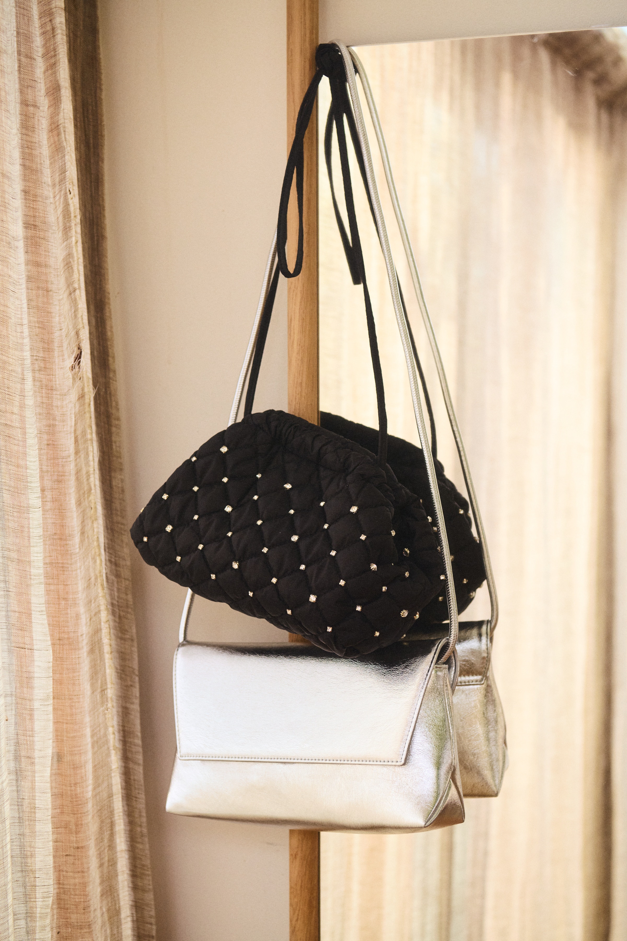 VloraPW Bag LOCATION NONE 30310228-304447