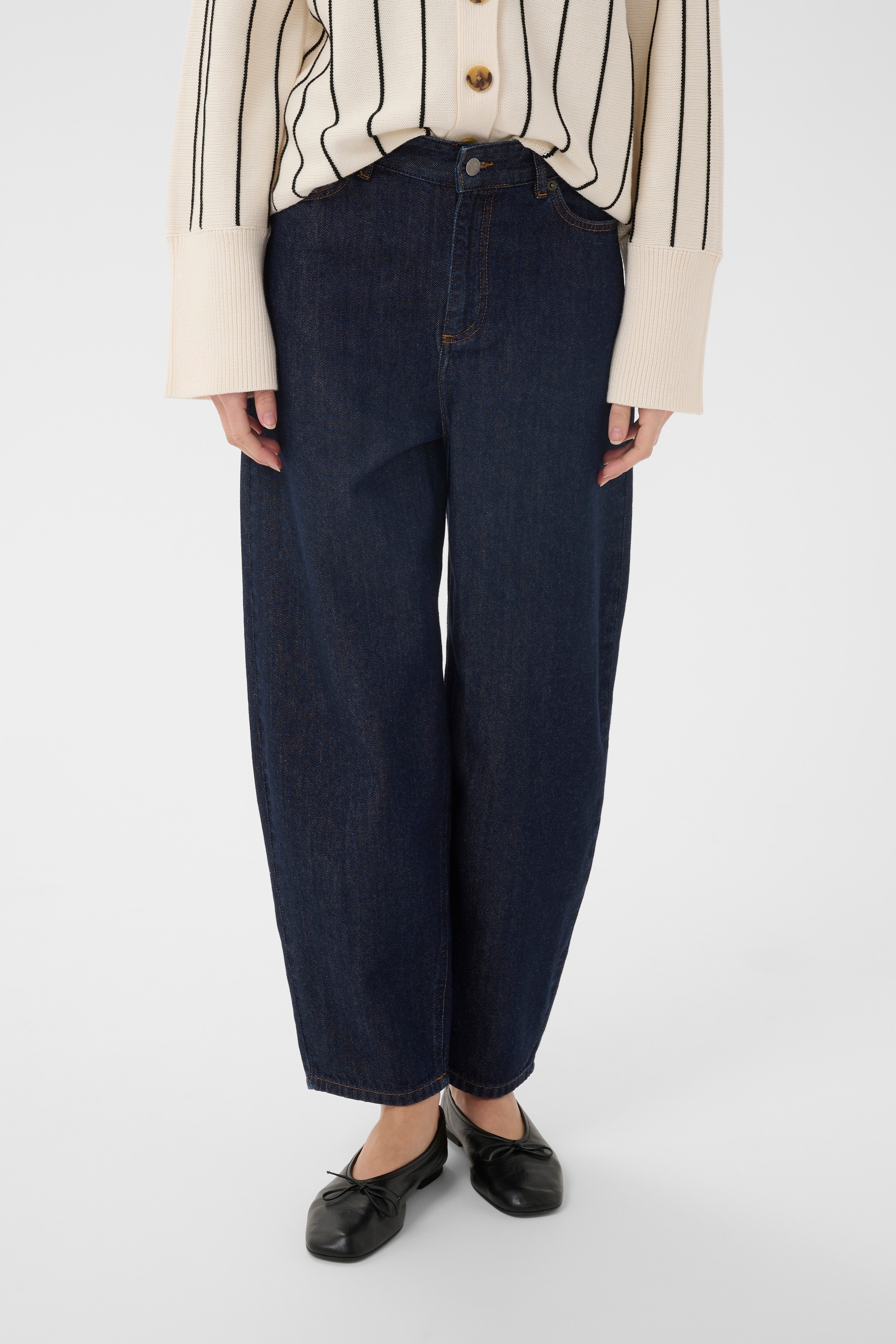 KarfinaIW Jeans LOOKBOOK FRONT 30111189-303349