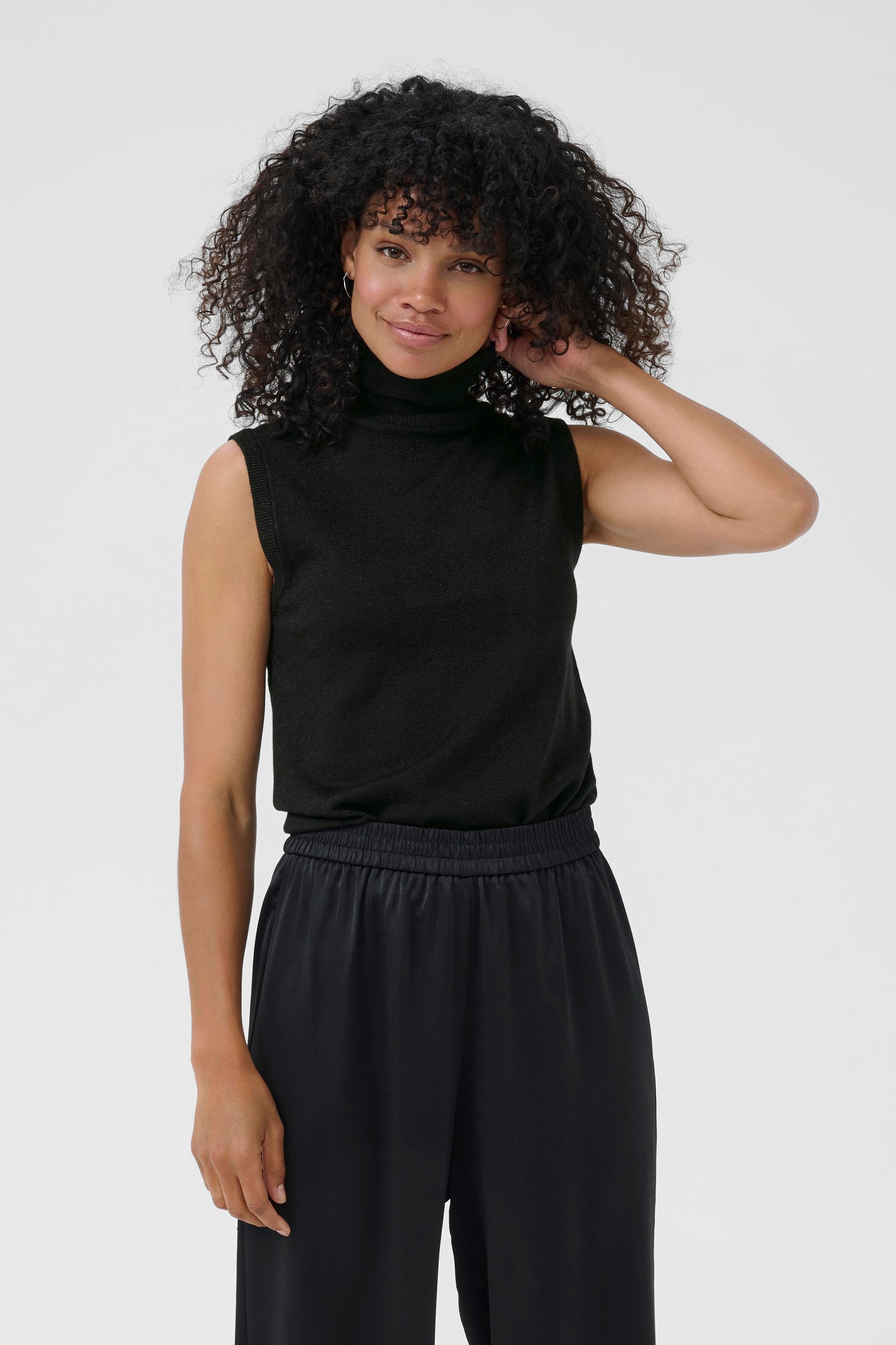 KAregina Pullover LOOKBOOK FRONT 10510978-100121