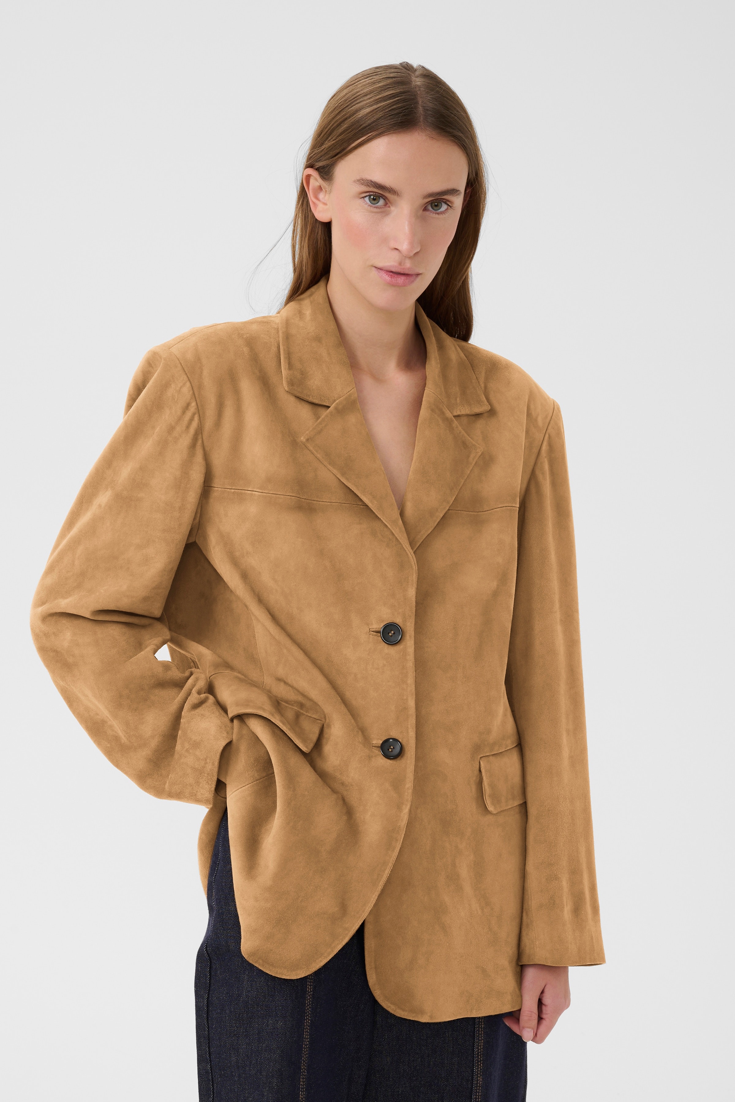 KBTammie Suède Blazer LOOKBOOK FRONT 10105315-181029