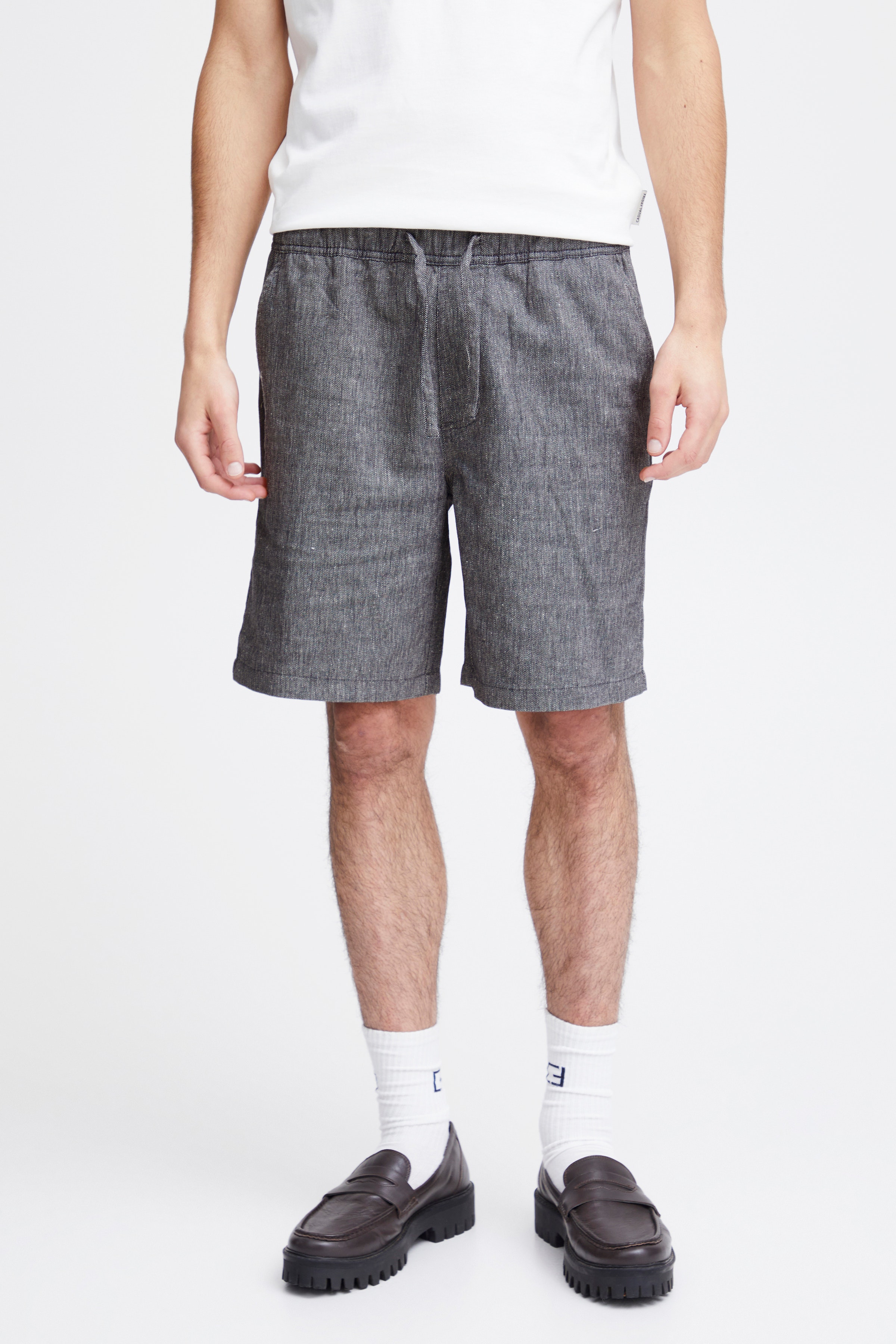 CFPHELIX Shorts LOOKBOOK FRONT 20504637-1940131