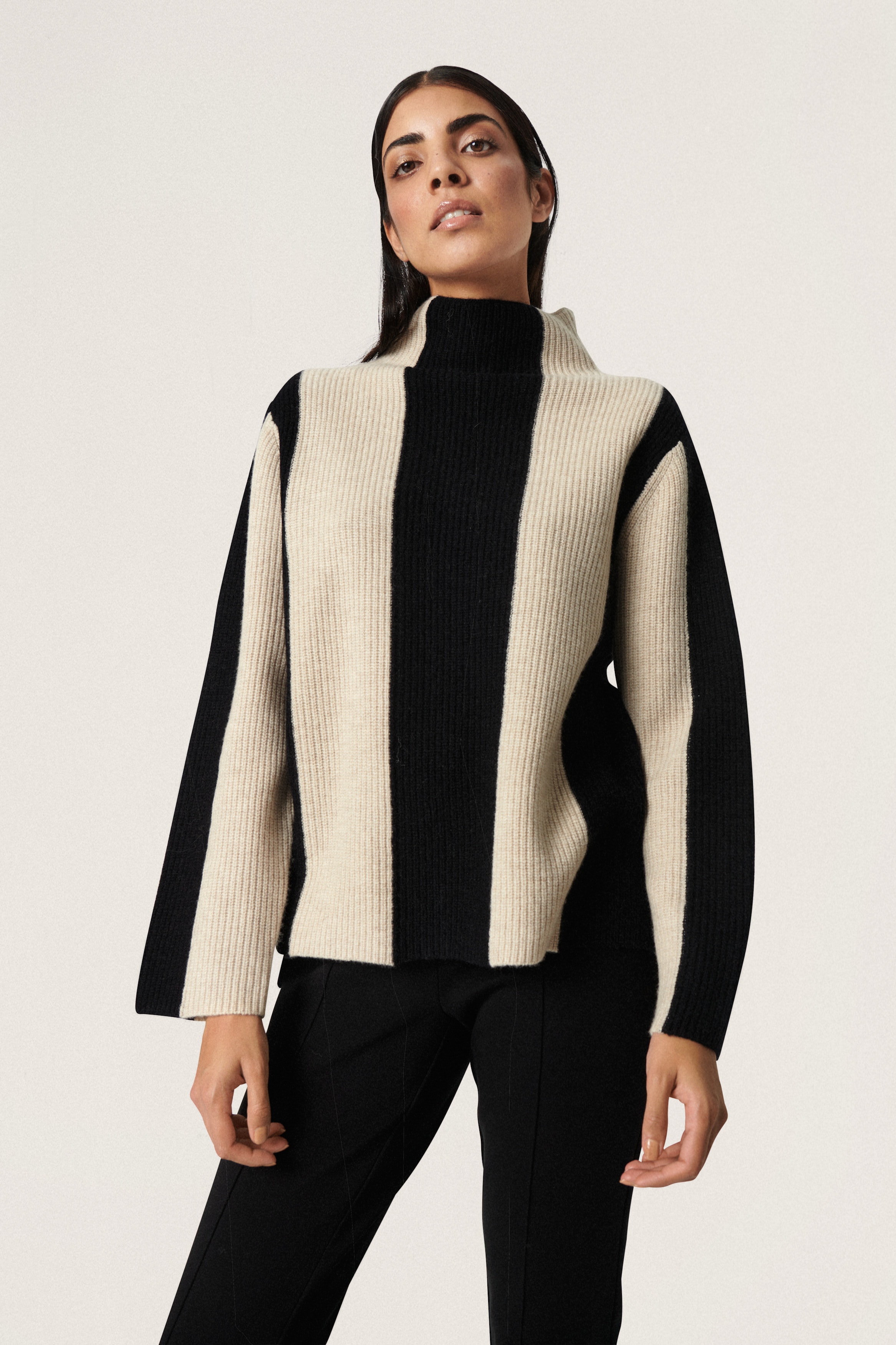 SLMolina Pullover LOOKBOOK FRONT 30406545-301824