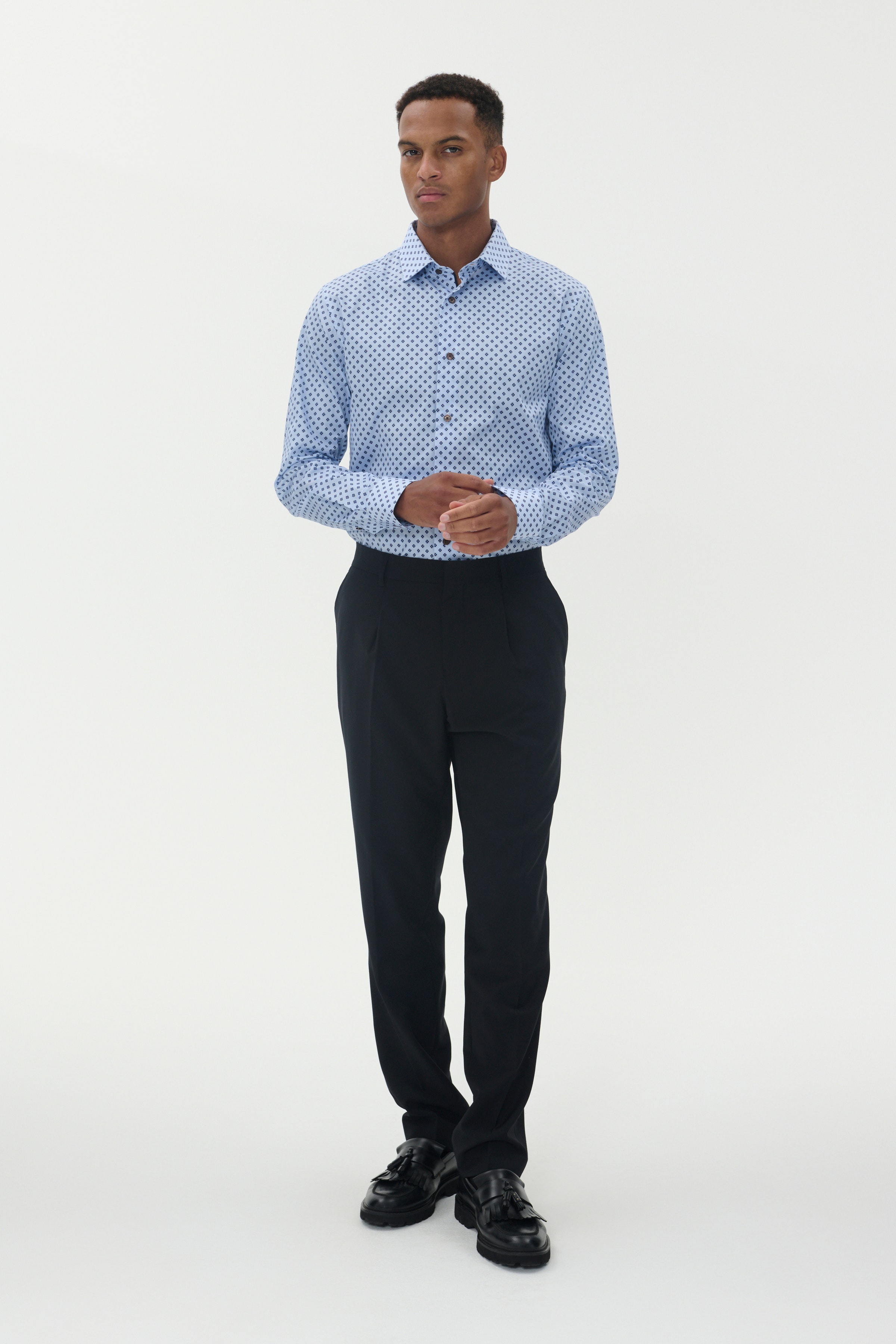 MAtrostol Skjorte LOOKBOOK FRONT 30208522-164021