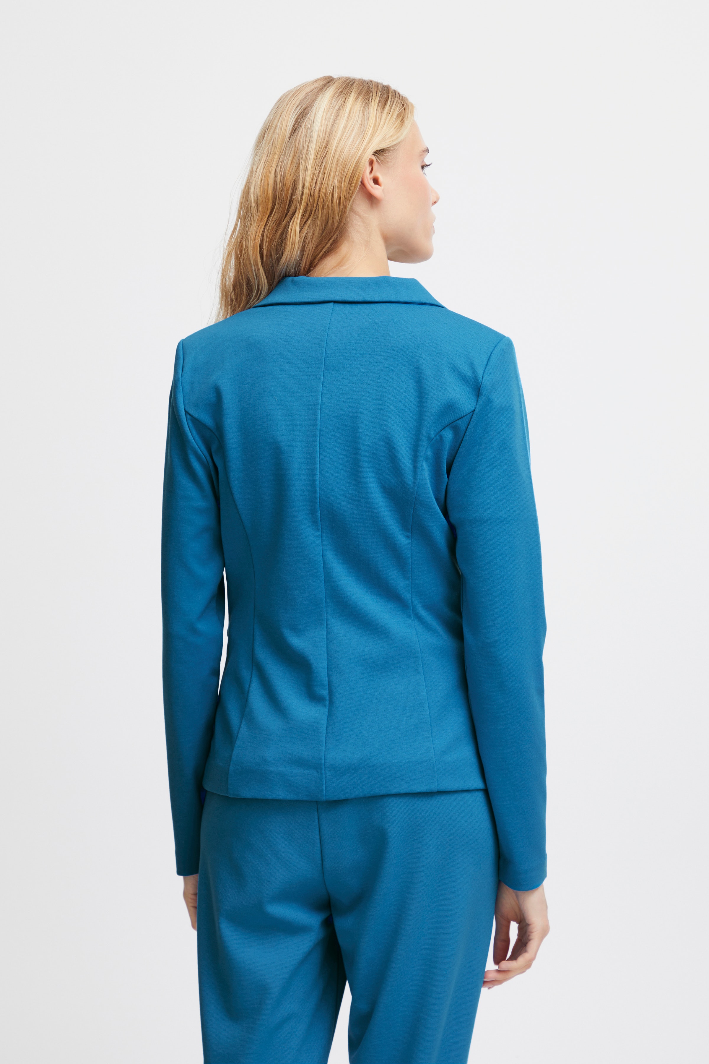 IHKATE Blazer LOOKBOOK BACK 20101801-184250