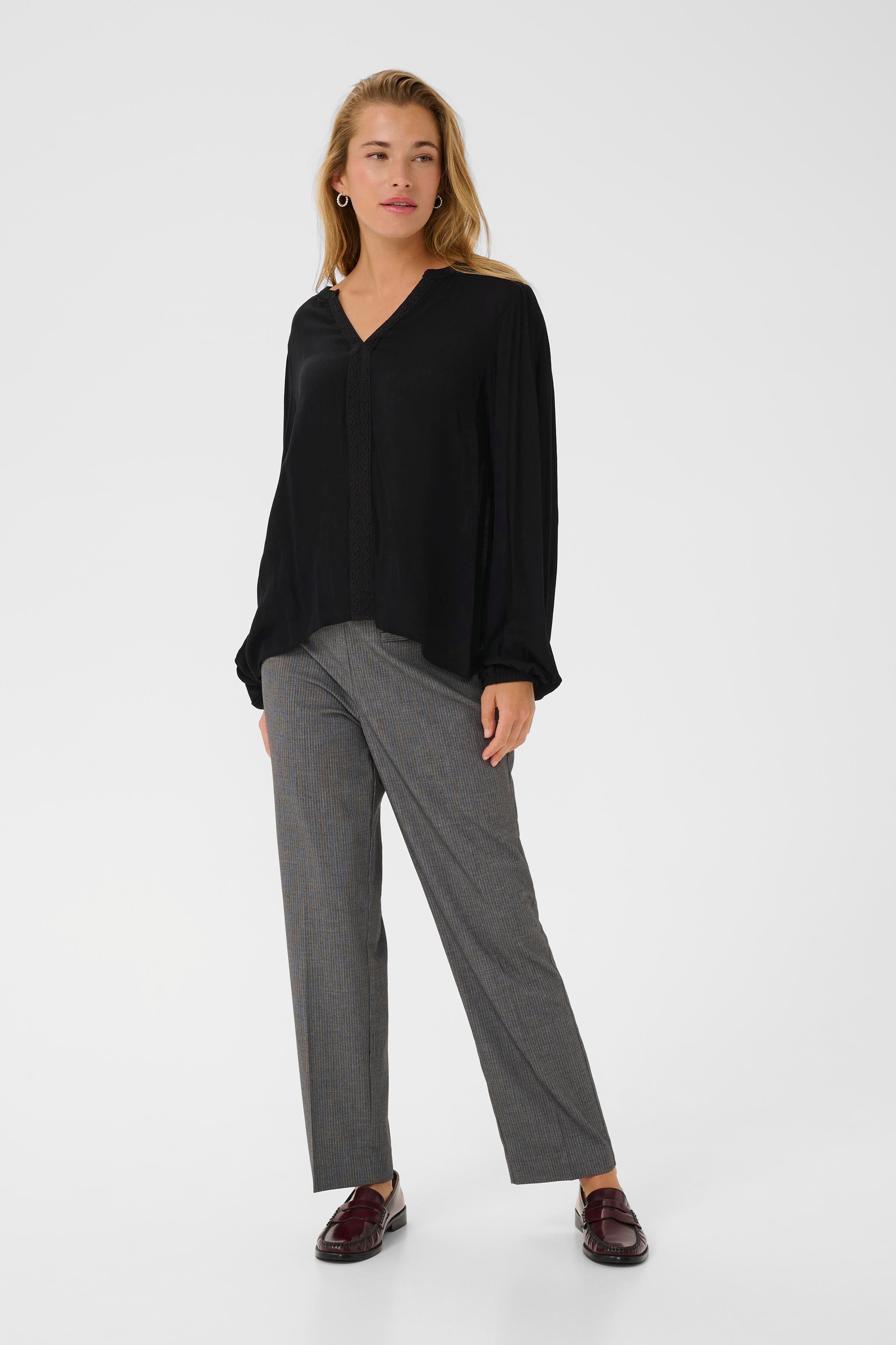 KAstine Bluse LOOKBOOK FRONT 10511003-100121