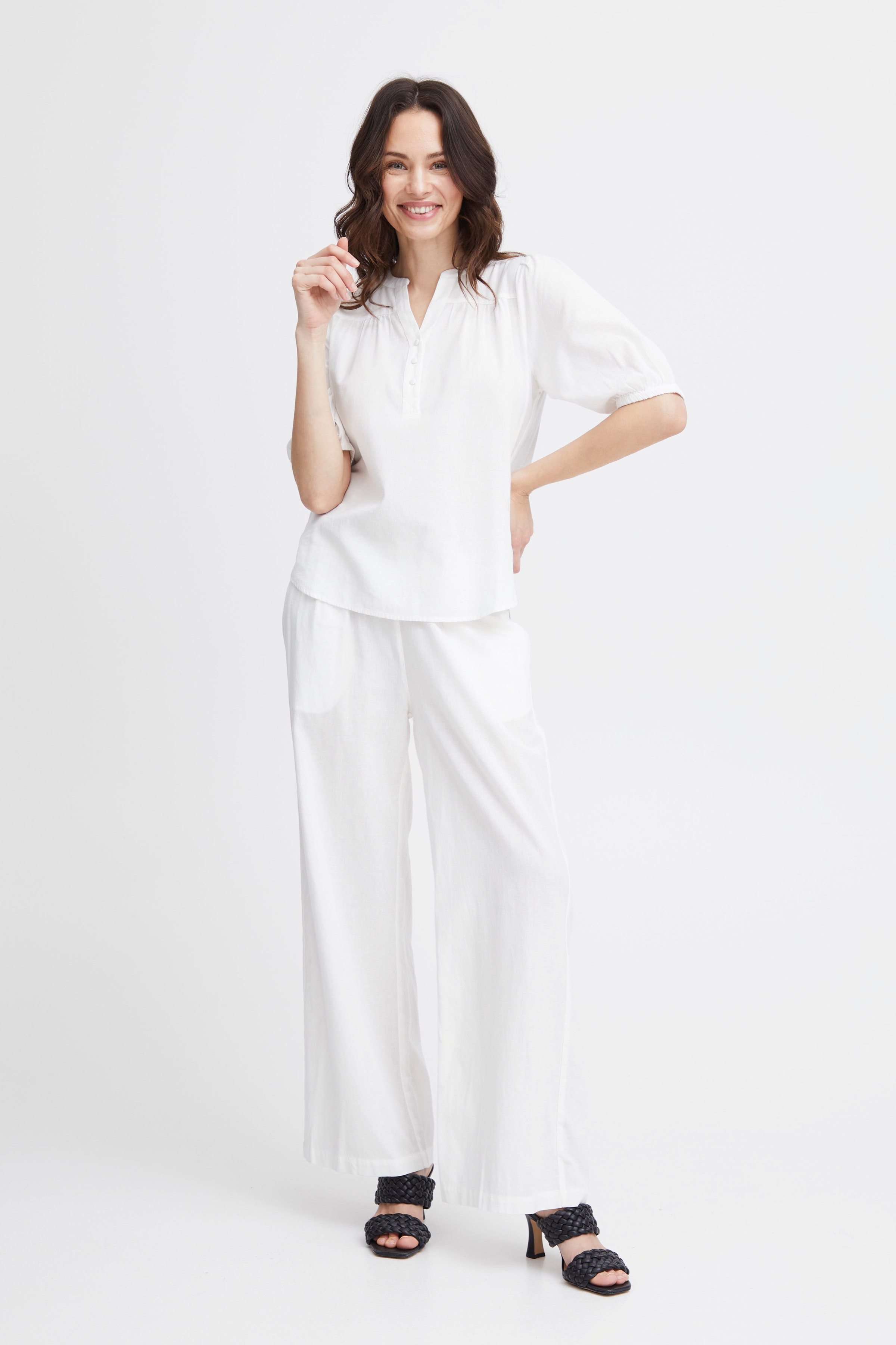 FRMADDIE Blus LOOKBOOK FRONT 20613742-114800