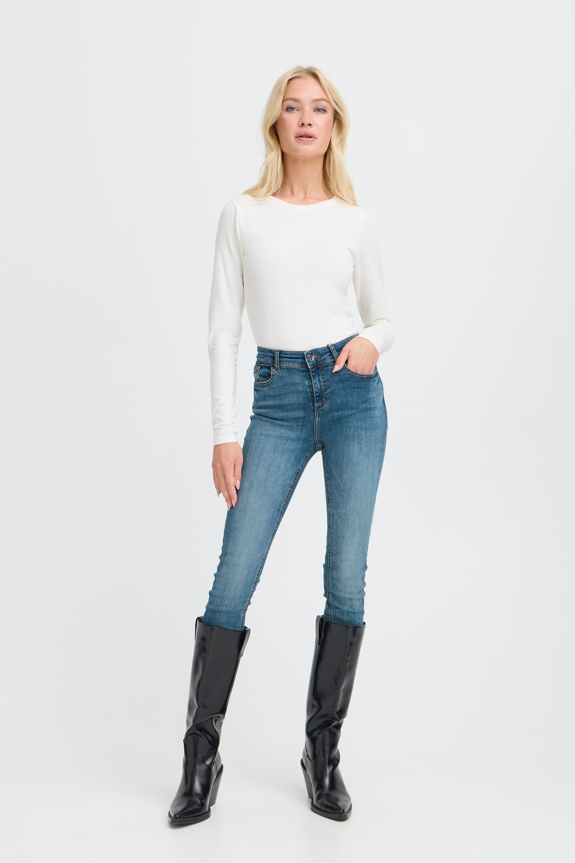 Lola Jeans LOOKBOOK FRONT 20803214-80946
