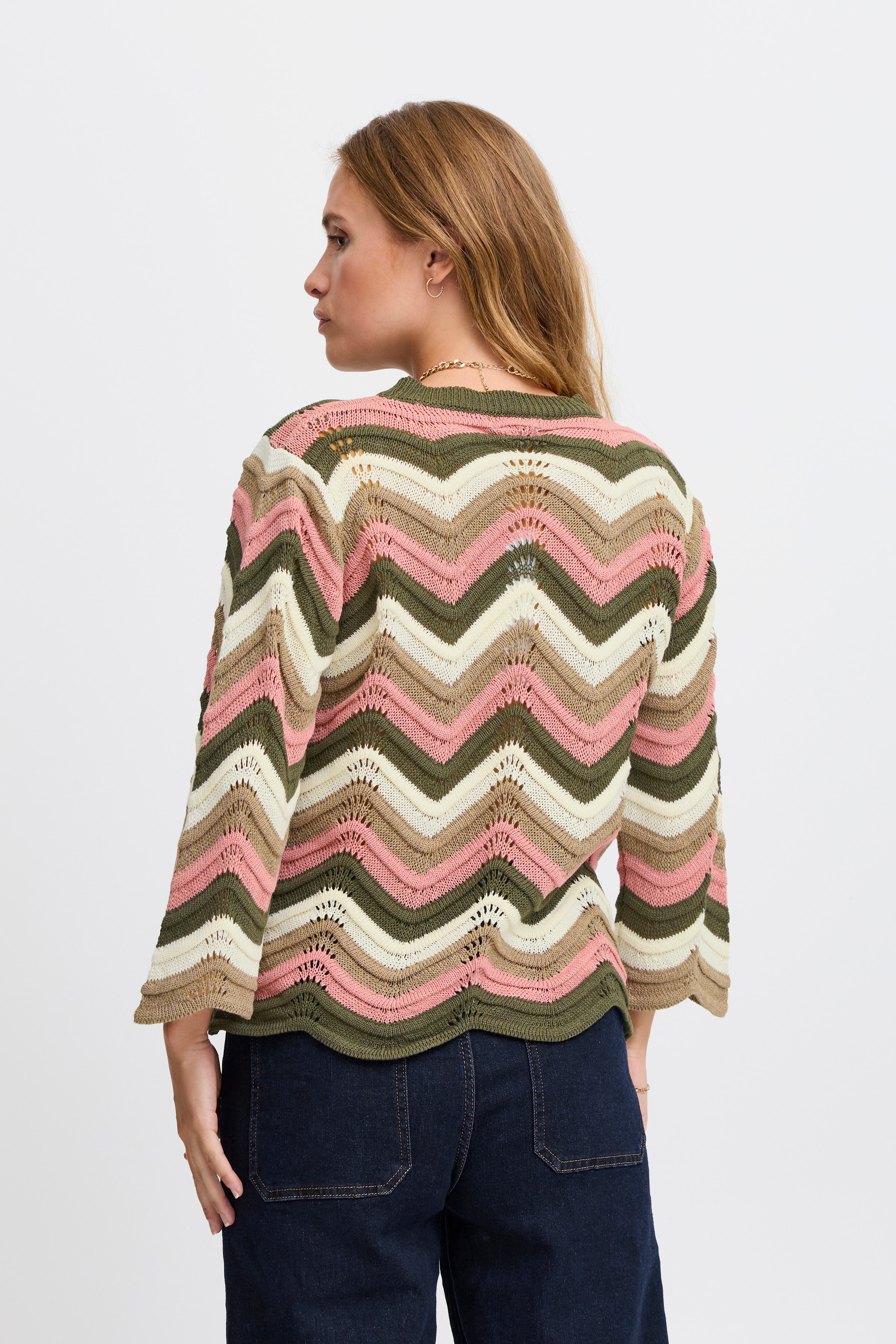 SBDIGA Pullover LOOKBOOK BACK 22100513-180515