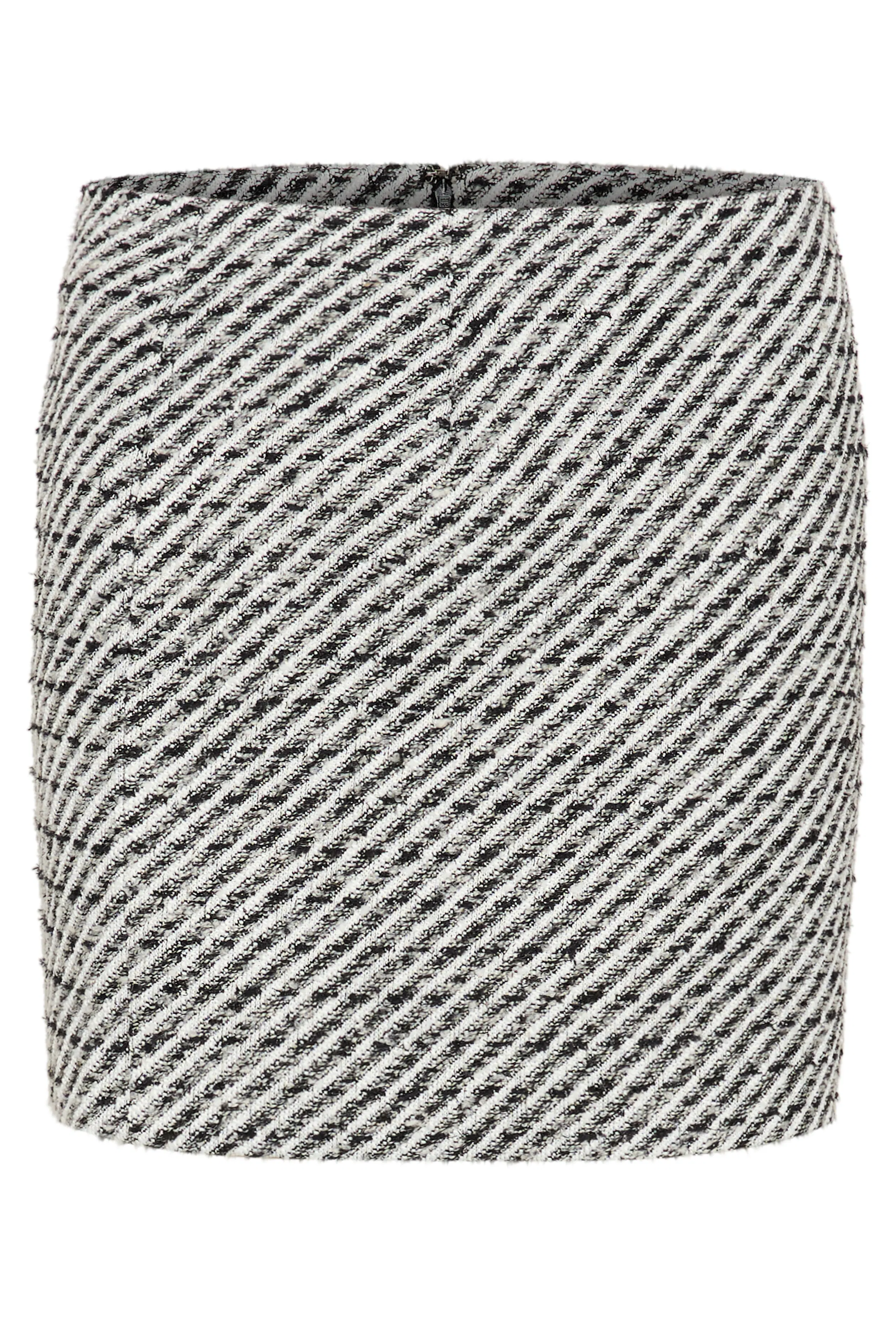 AmilinaGZ Rock PACK FRONT 10909602-106885