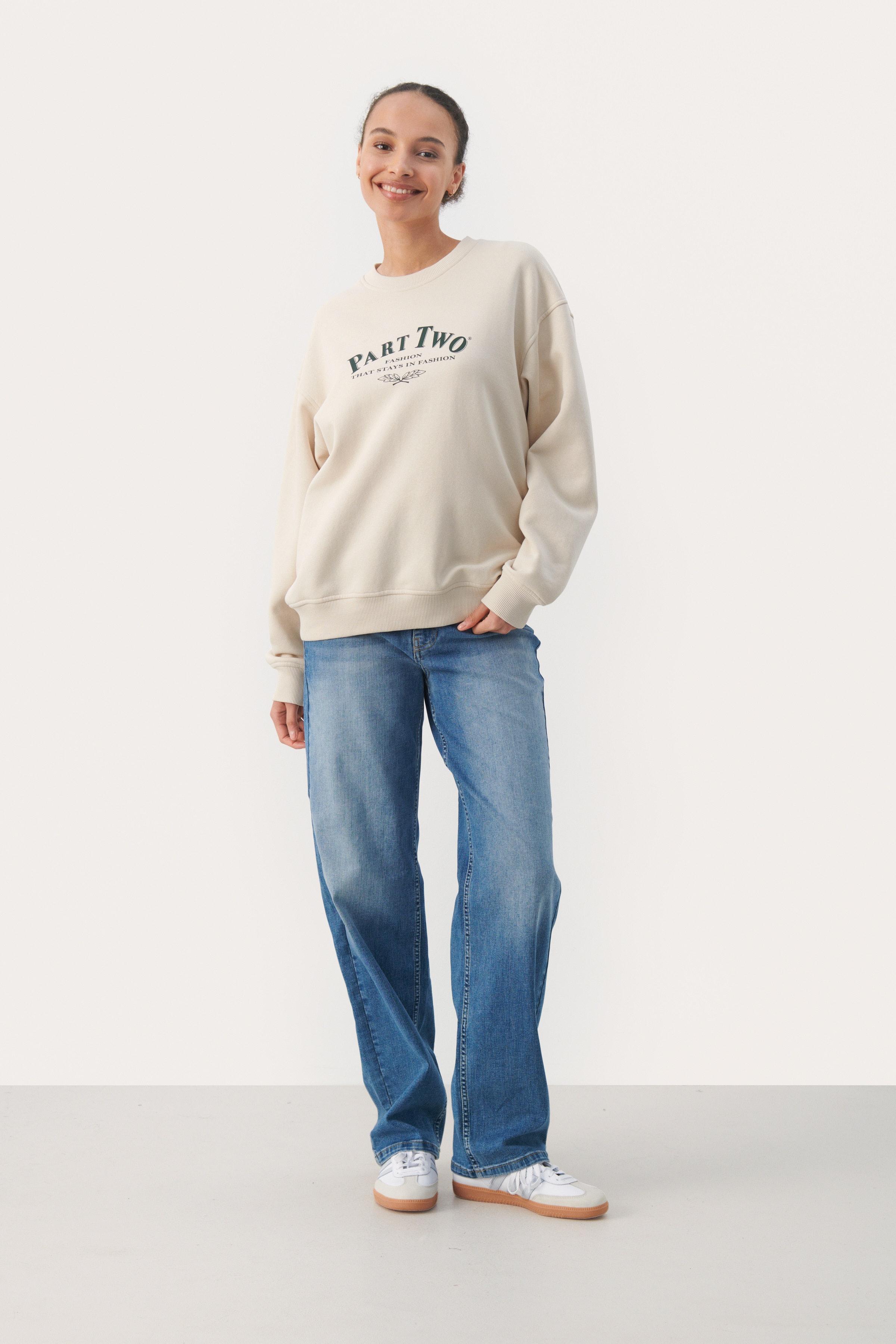 AmiePW Sweatshirt LOOKBOOK BACK 30309125-130400